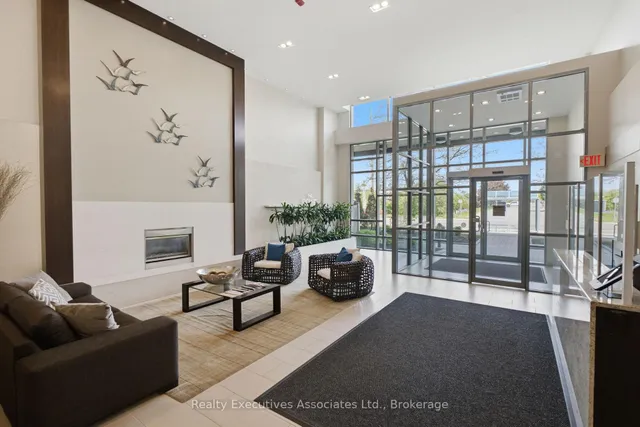 1600 Charles St #911, Whitby 3