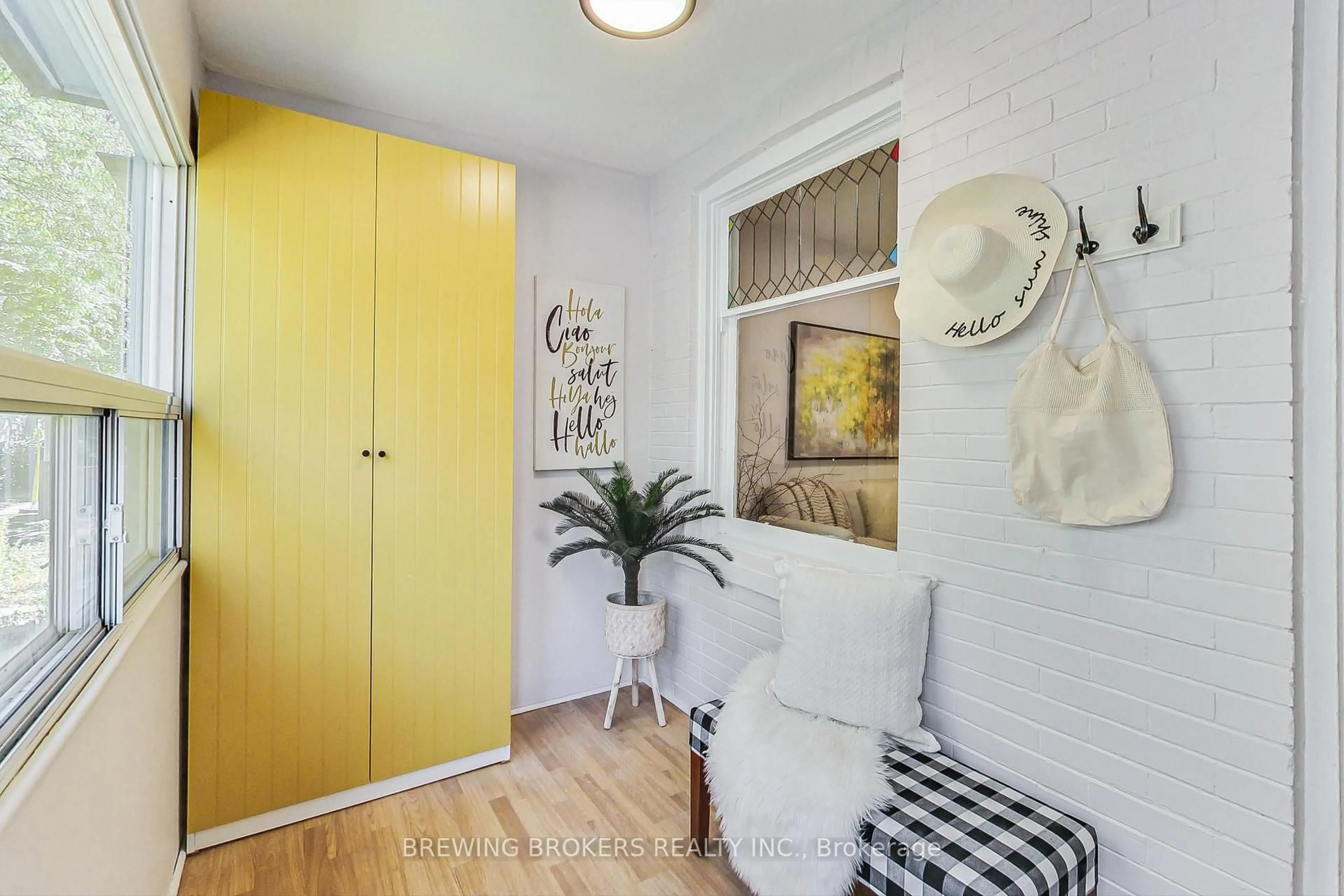 Indoor entryway for 98 Moberly Ave, Toronto Ontario M4C 4B1