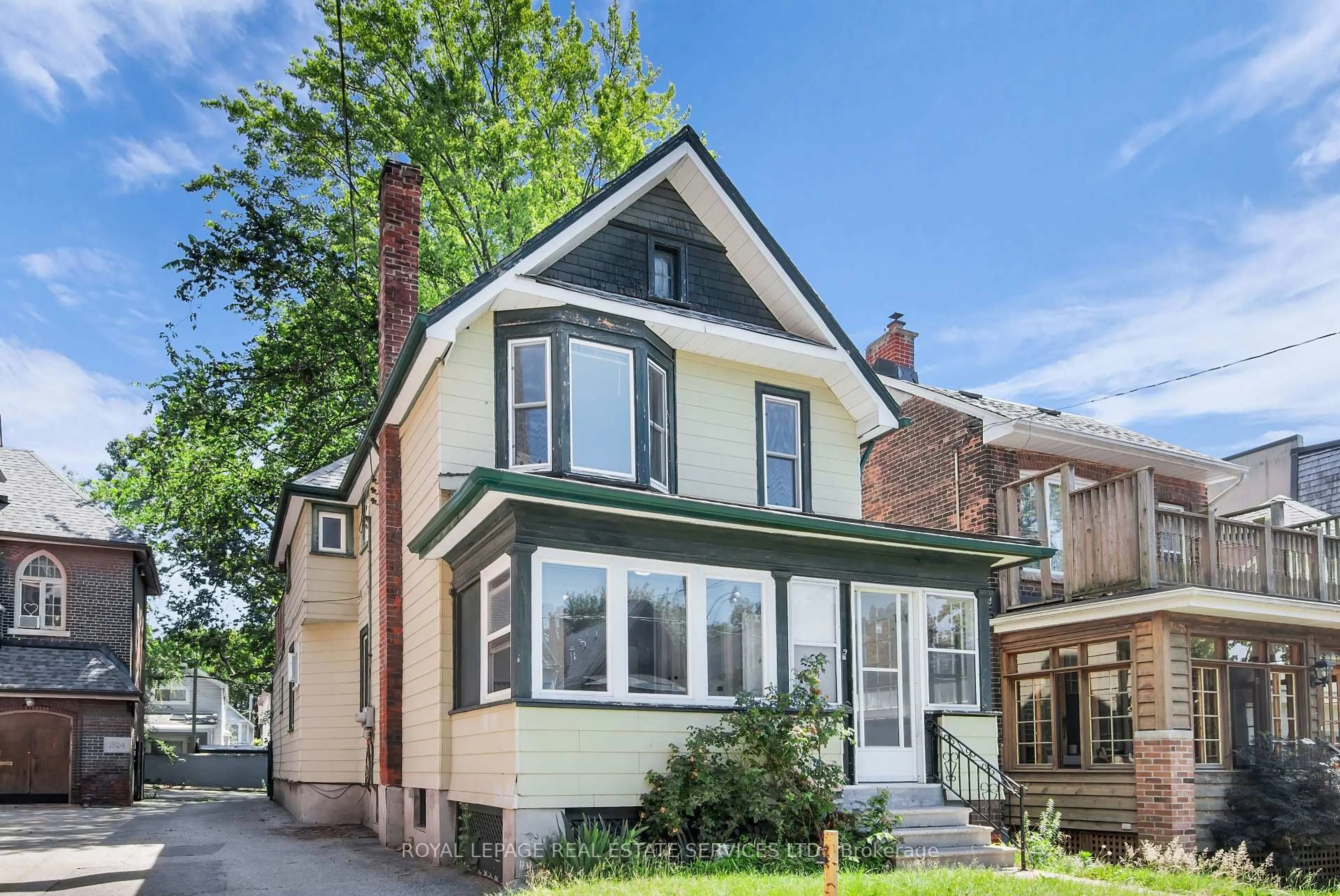 Home with brick exterior material, street for 127 Waverley Rd, Toronto Ontario M4L 3T4
