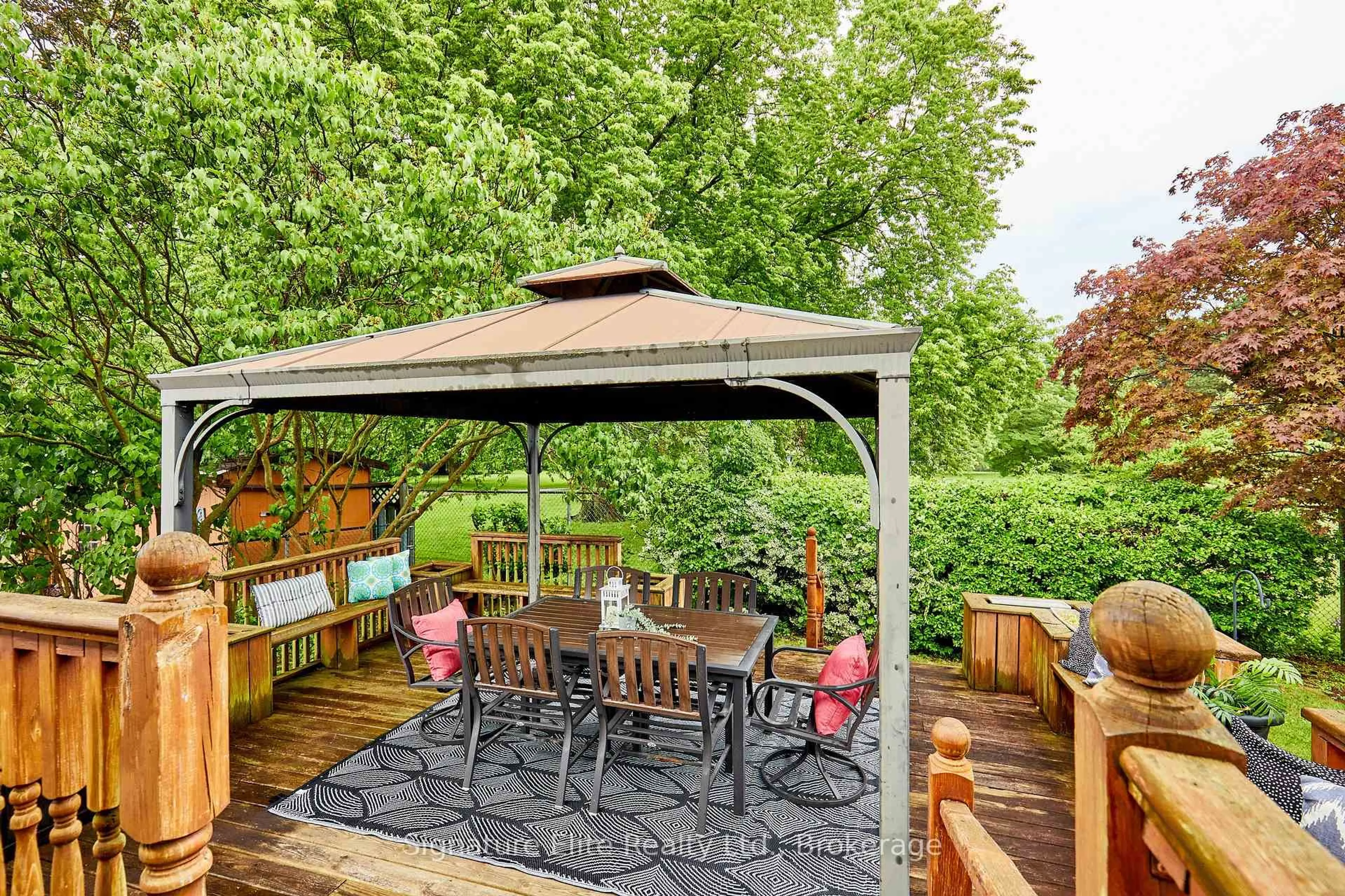 Patio, unknown for 35 Ravenview Dr, Toronto Ontario M1E 3L9