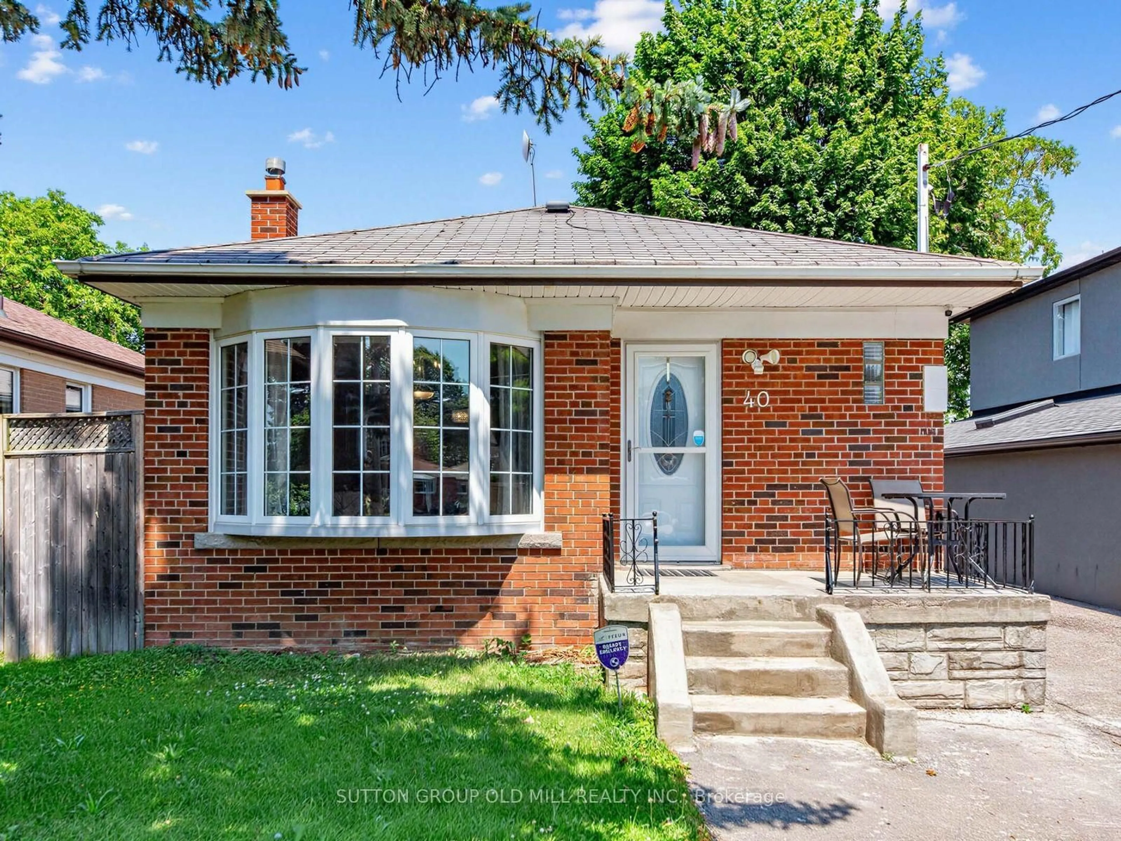 Home with brick exterior material, street for 40 Tansley Ave, Toronto Ontario M1J 1P3