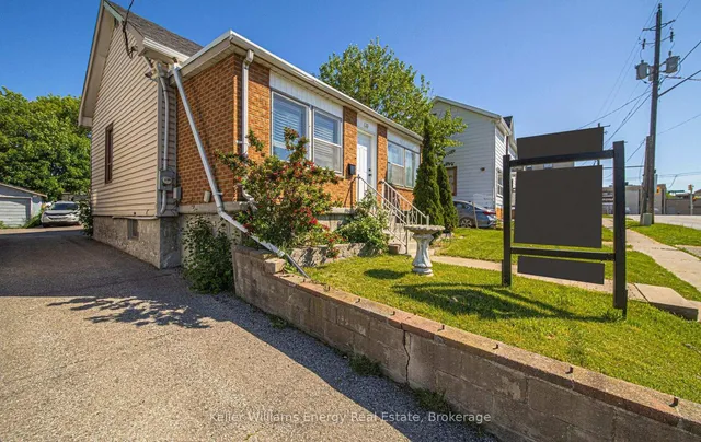 20 Mill St, Oshawa 2