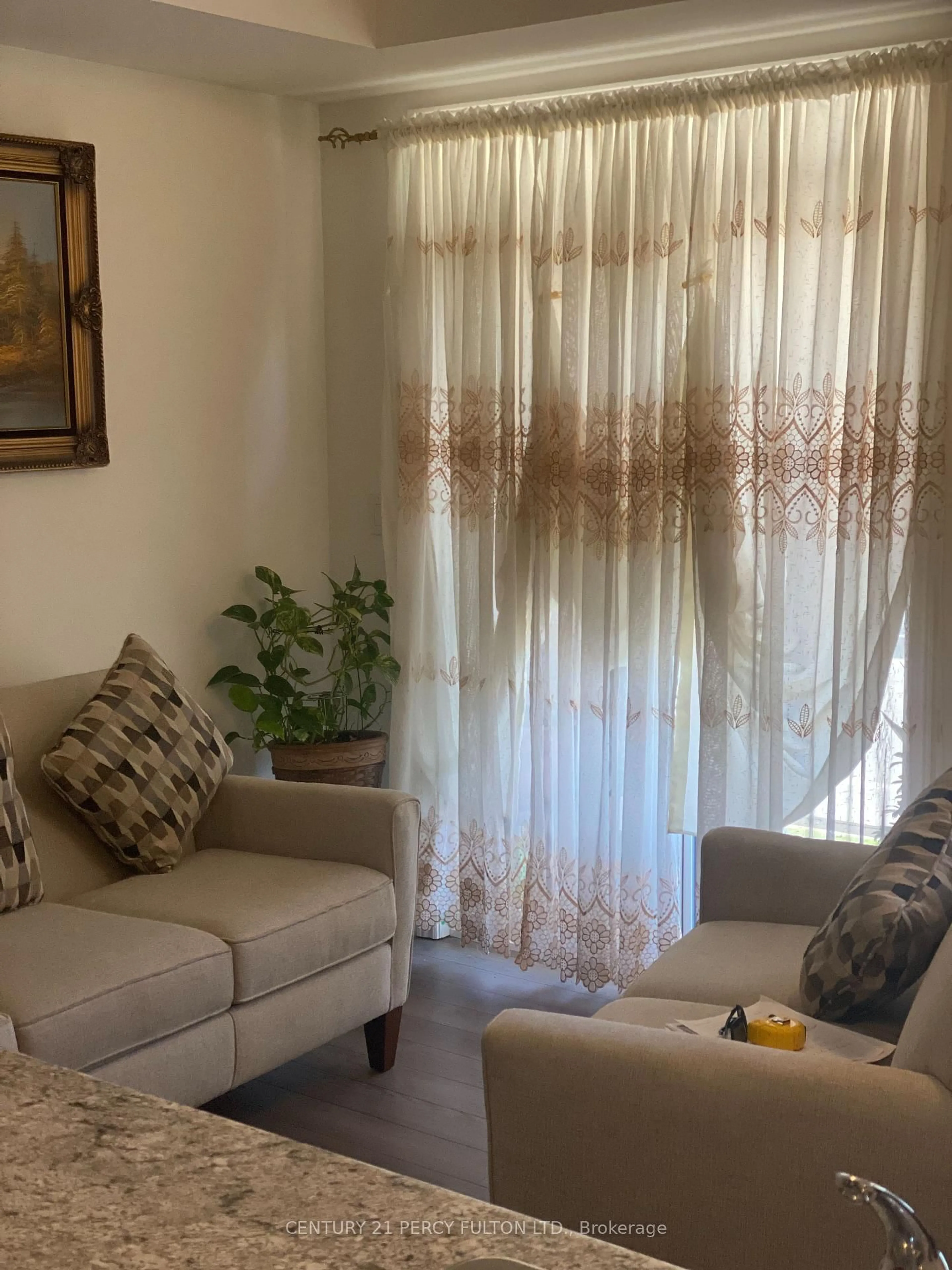Living room with furniture, unknown for 1770 Rex Heath Dr, Pickering Ontario L1X 0E6