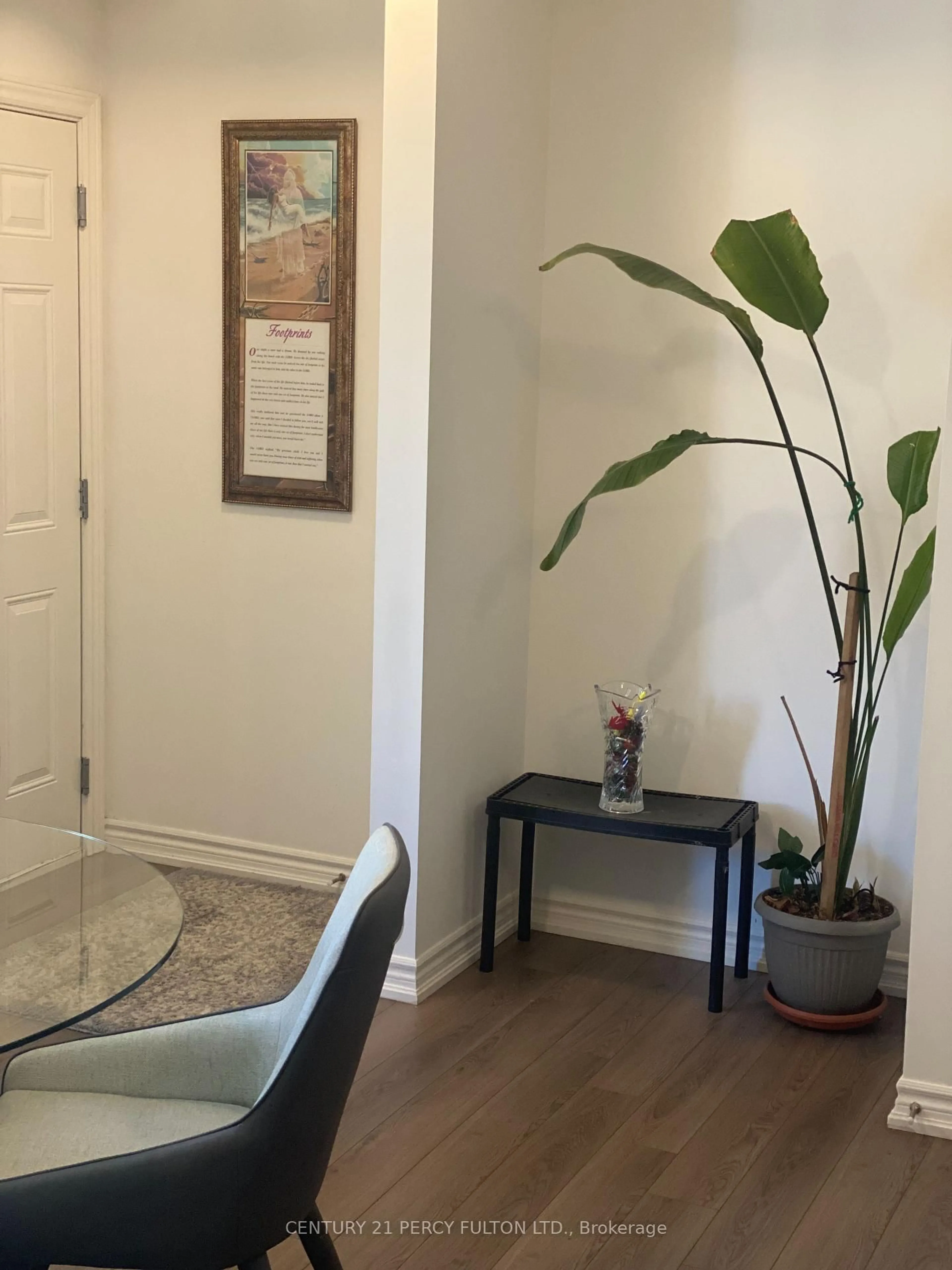 Indoor entryway for 1770 Rex Heath Dr, Pickering Ontario L1X 0E6