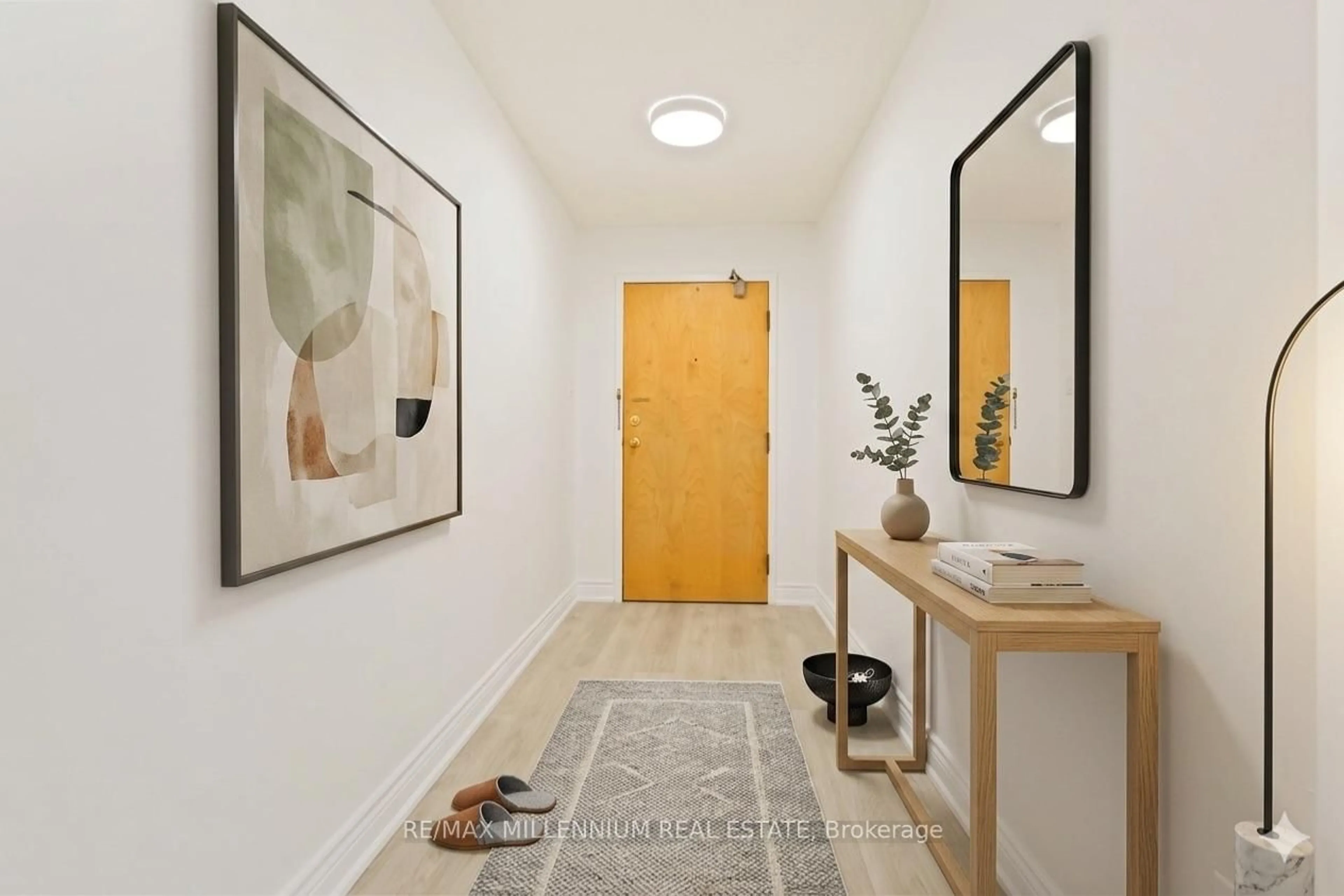 Indoor entryway for 3050 Ellesmere Rd #906, Toronto Ontario M1E 4C2