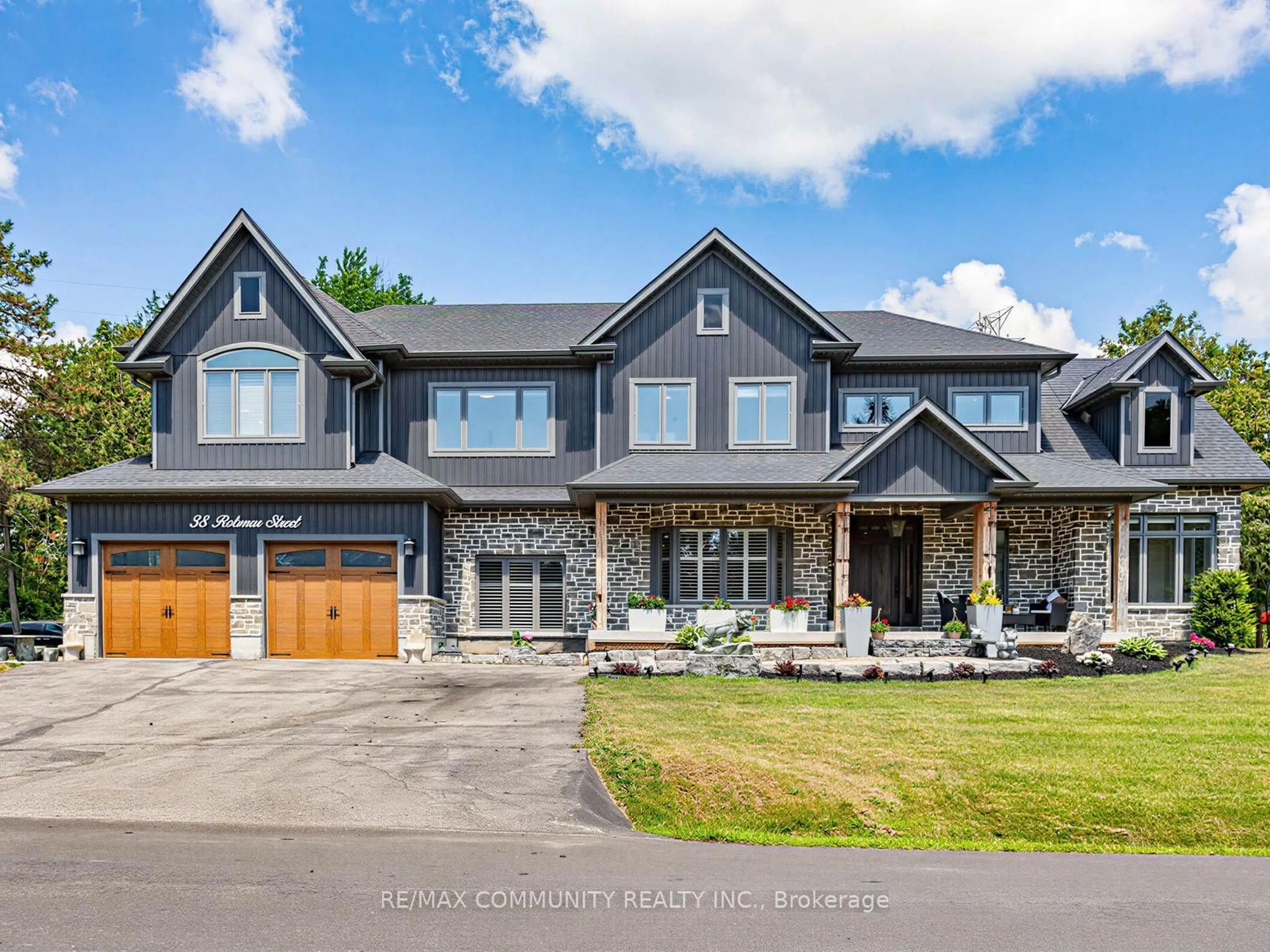 Home with brick exterior material, mountain view for 38 Robmar St, Whitby Ontario L1M 1T7