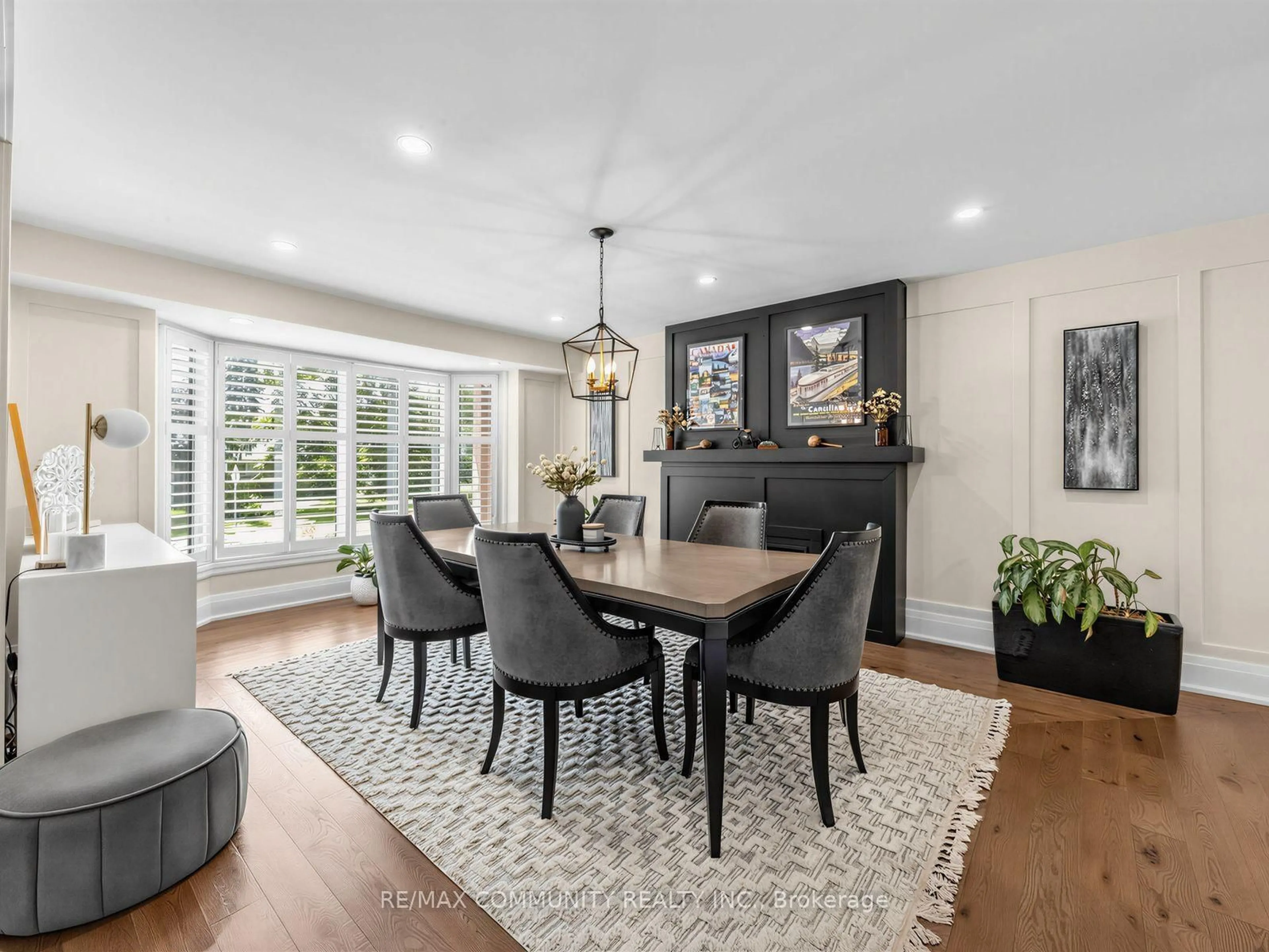 Dining room, unknown for 38 Robmar St, Whitby Ontario L1M 1T7