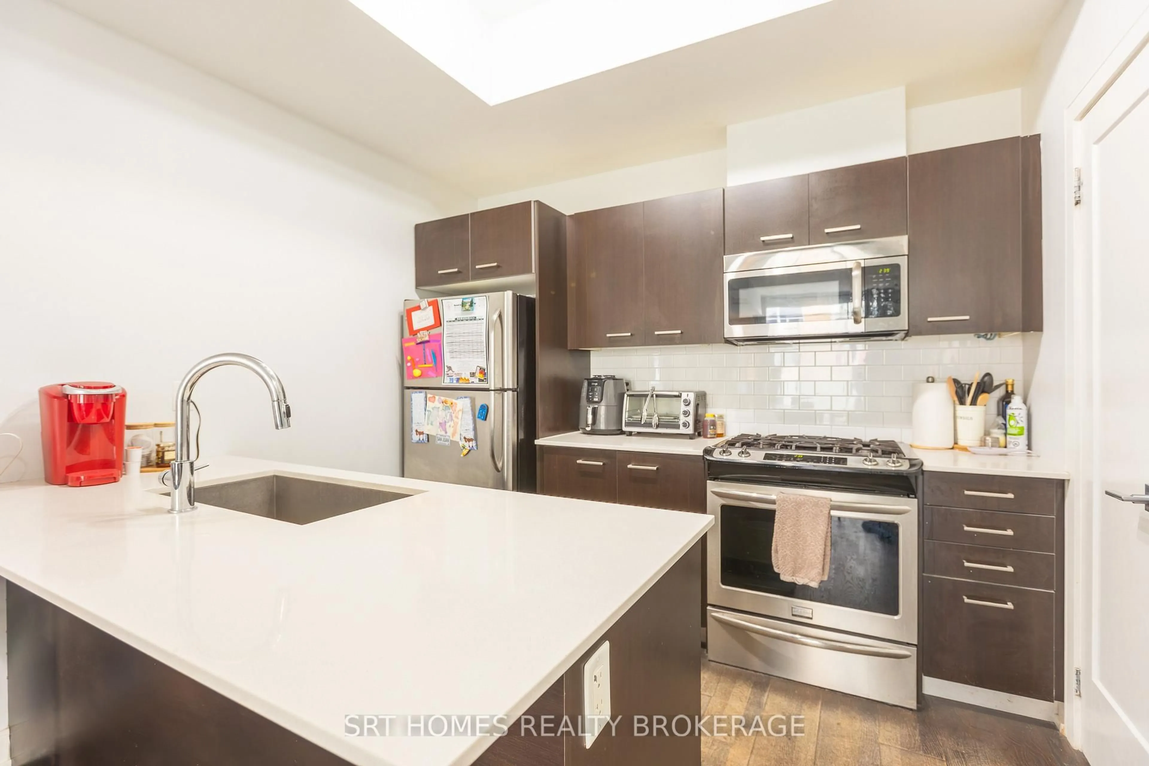 Unknown for 1321 Gerrard St #3, Toronto Ontario M4L 1Y8