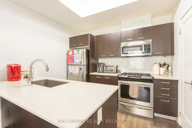 1321 Gerrard St #3, Toronto 4