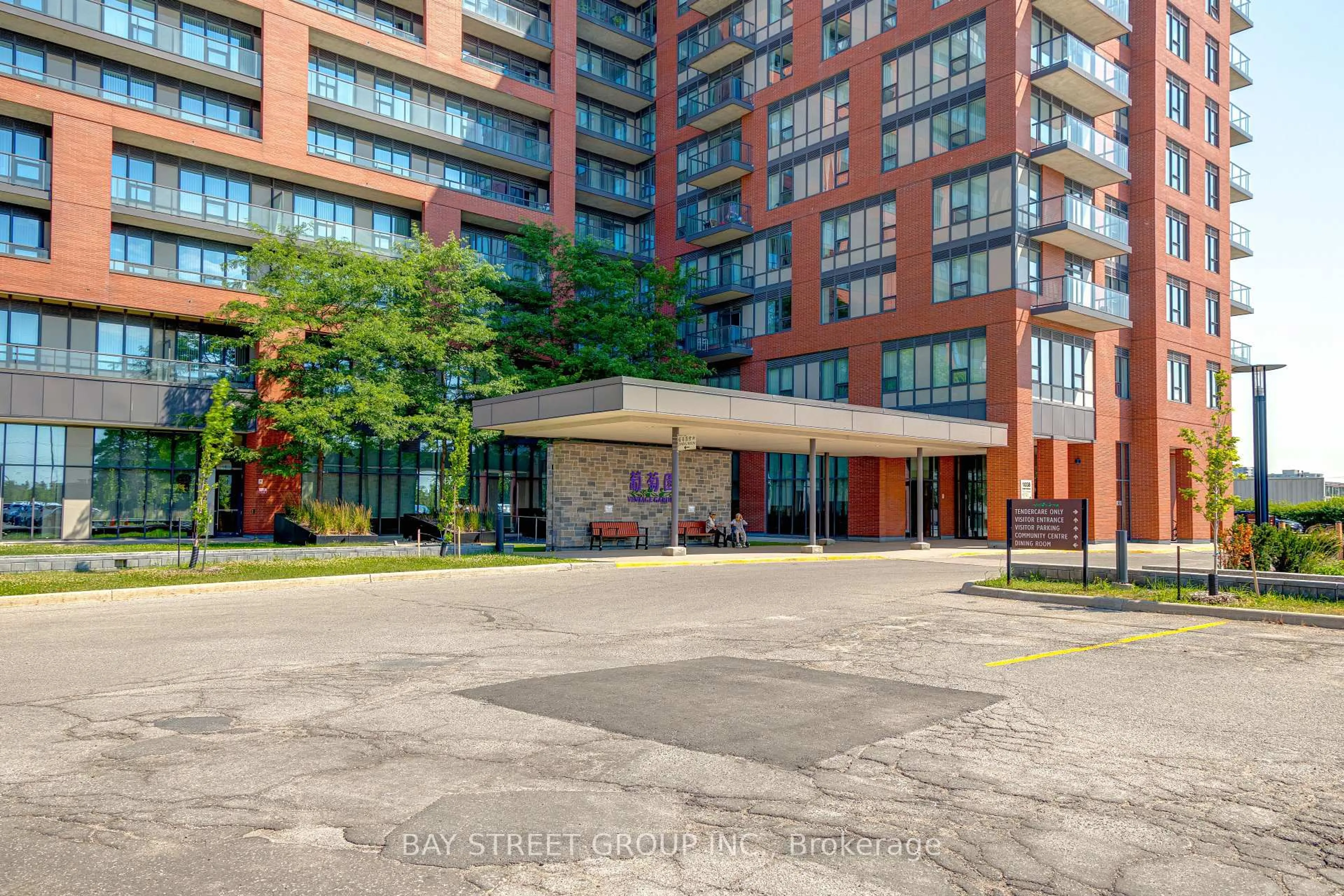Unknown for 1038 Mcnicoll Ave #218, Toronto Ontario M1W 0A4