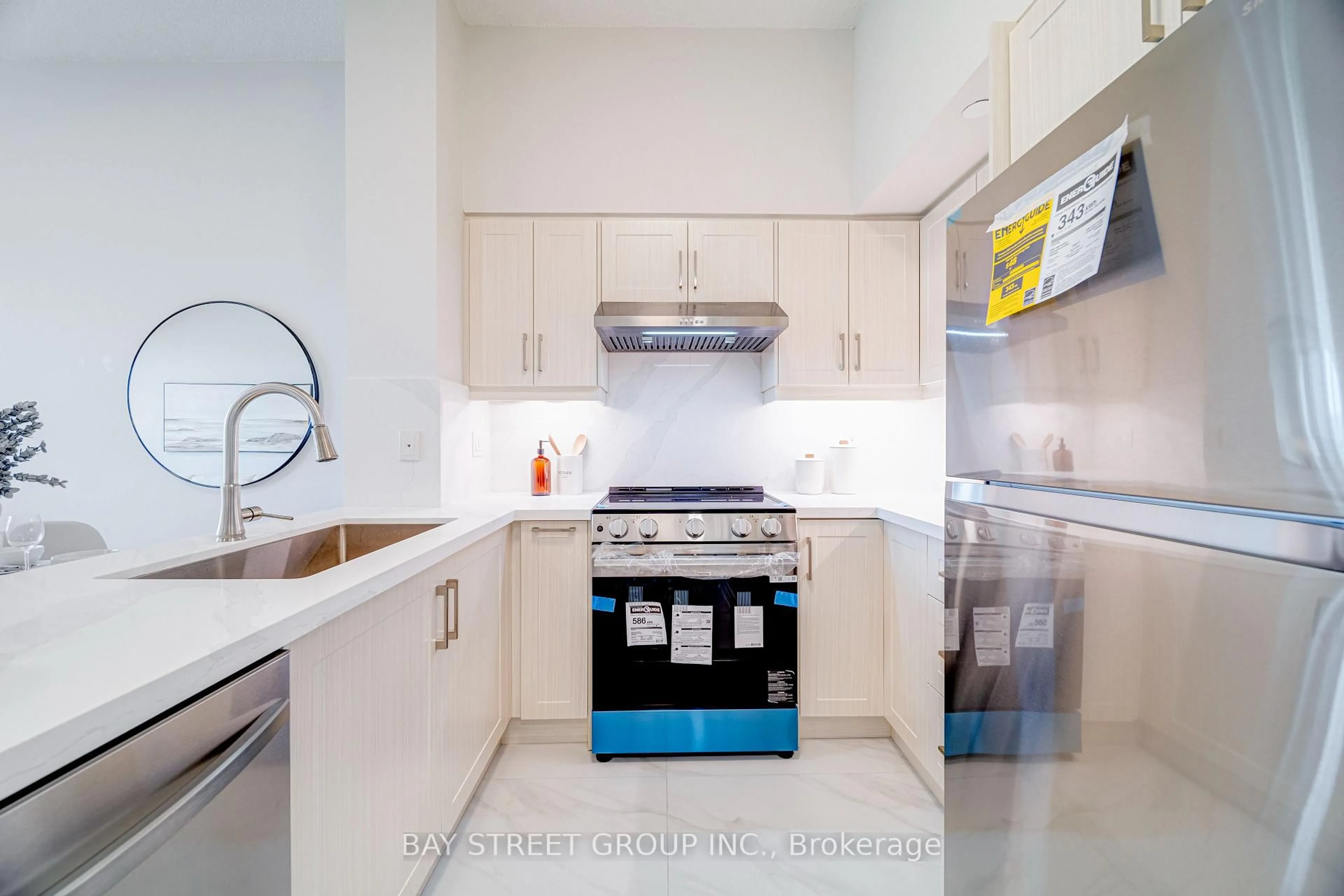 Standard kitchen, unknown for 1038 Mcnicoll Ave #218, Toronto Ontario M1W 0A4