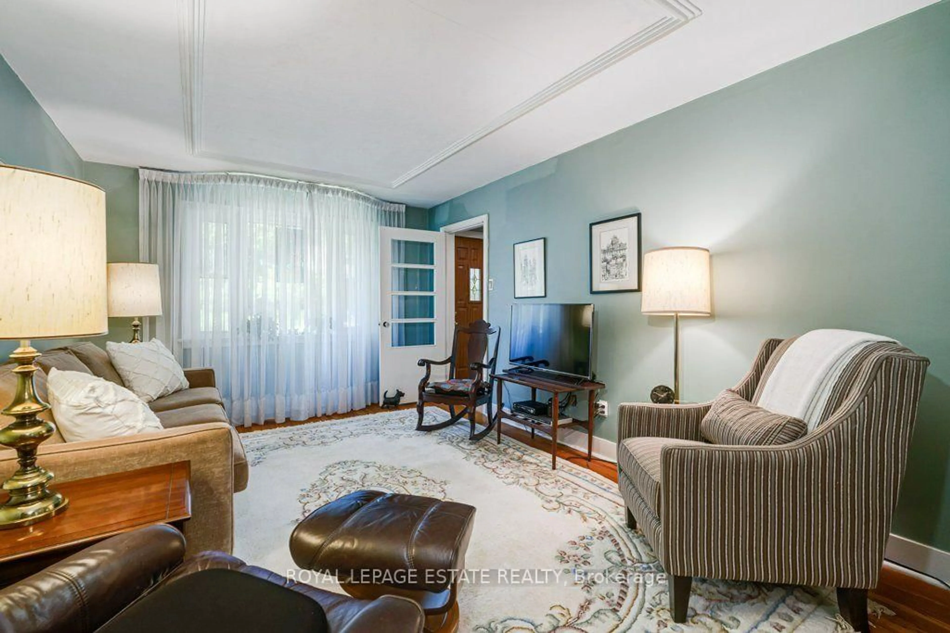 Living room with furniture, unknown for 181 Silver Birch Ave, Toronto Ontario M4E 3L3