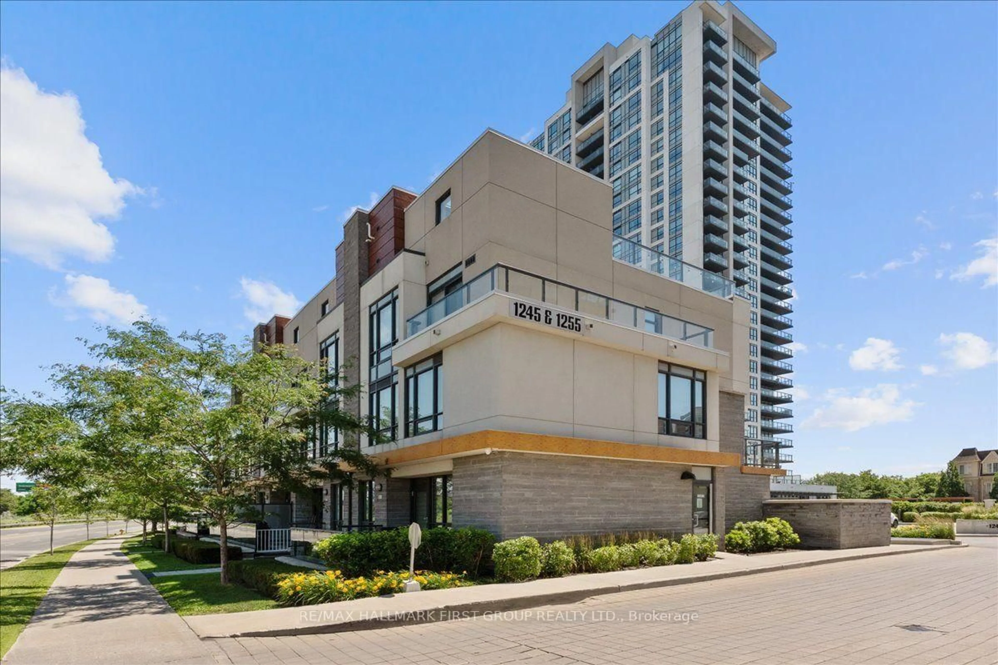 Unknown for 1245 Bayly St #TH4, Pickering Ontario L1W 0B5