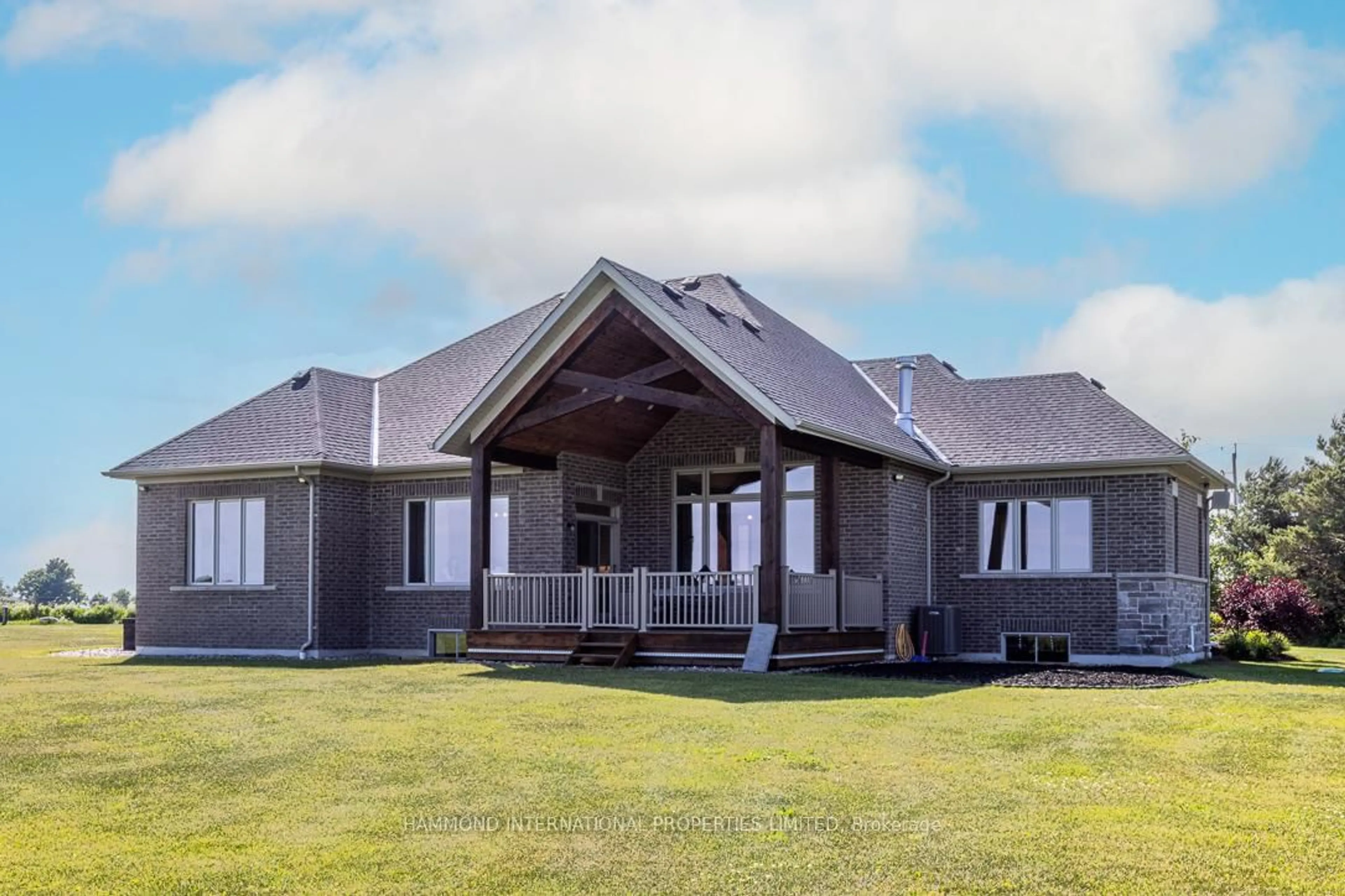 Home with vinyl exterior material, building for 1855 Concession Rd9 Blackstock, Clarington Ontario L0B 1B0