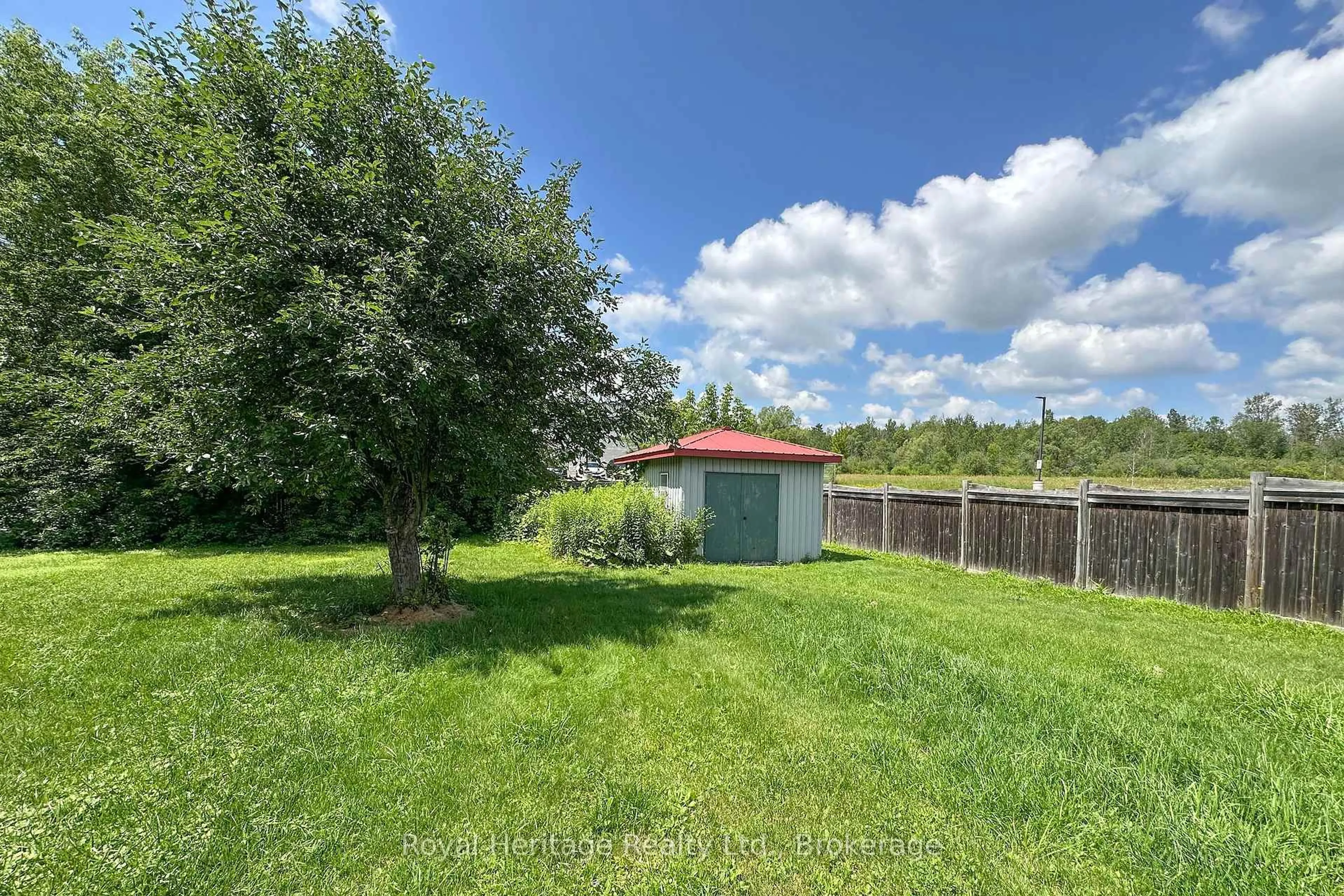 Shed for 1464 Thornton Rd, Oshawa Ontario L1H 7K4