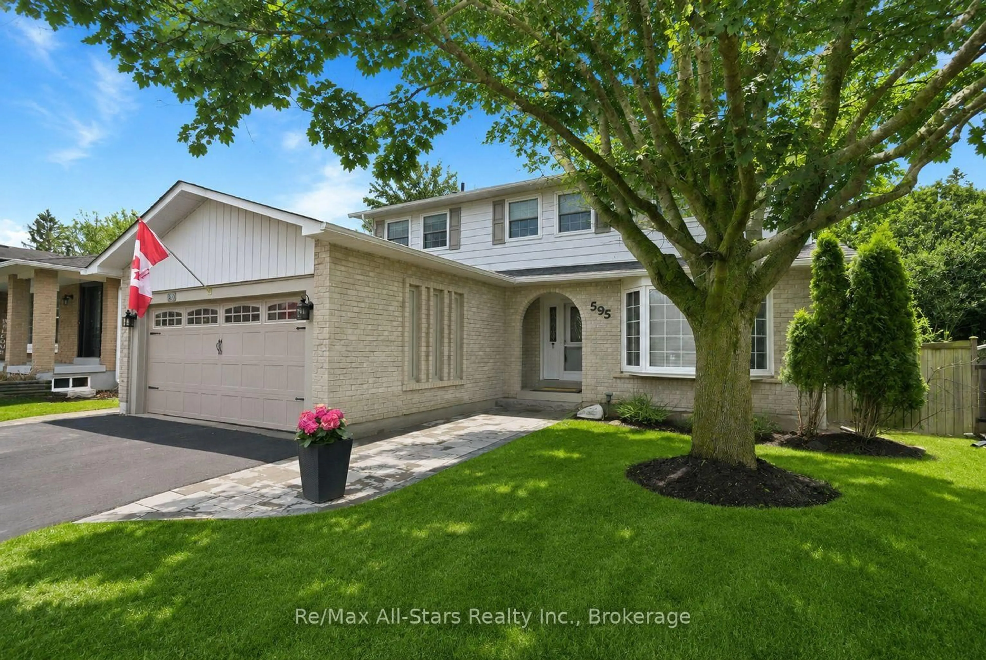 Home with vinyl exterior material, street for 595 Walsh Dr, Scugog Ontario L9L 1K6