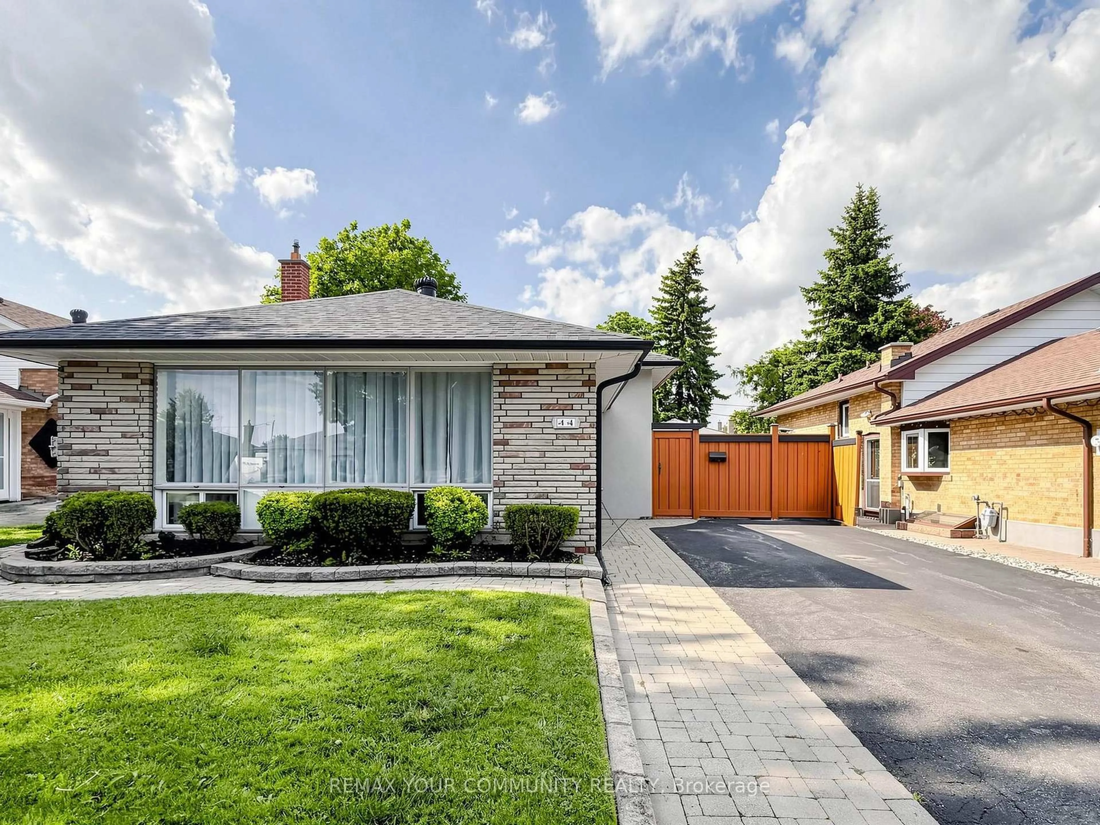 Home with brick exterior material, street for 44 Lewiston Rd, Toronto Ontario M1P 1X9