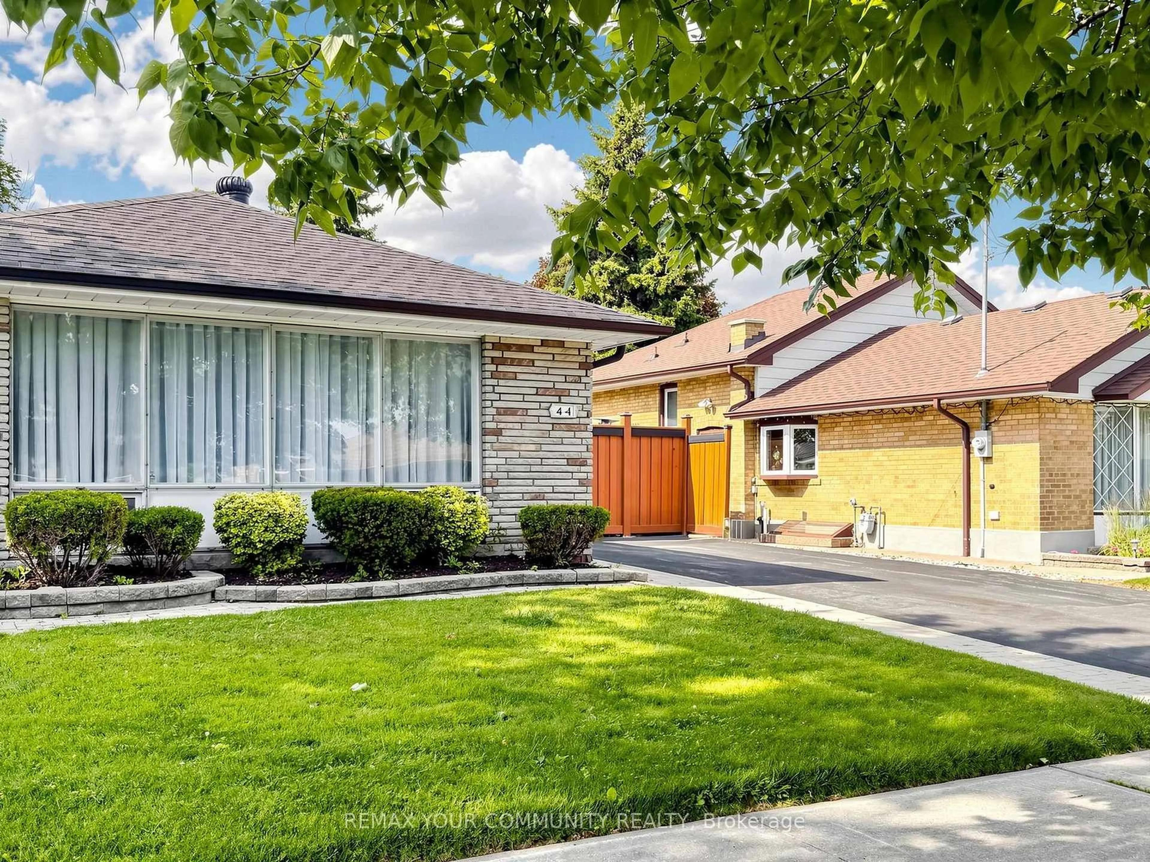 Home with brick exterior material, street for 44 Lewiston Rd, Toronto Ontario M1P 1X9