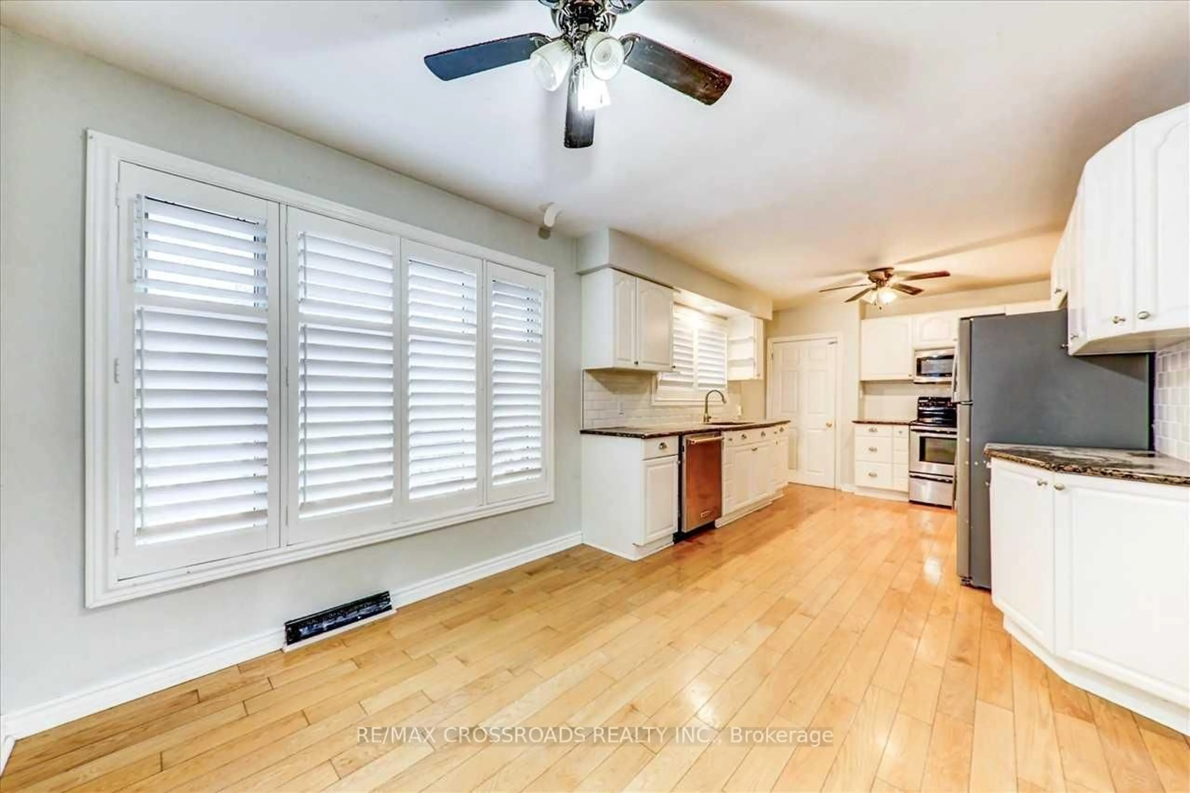 Open concept kitchen, unknown for 4700 Baldwin St, Whitby Ontario L1R 2W4