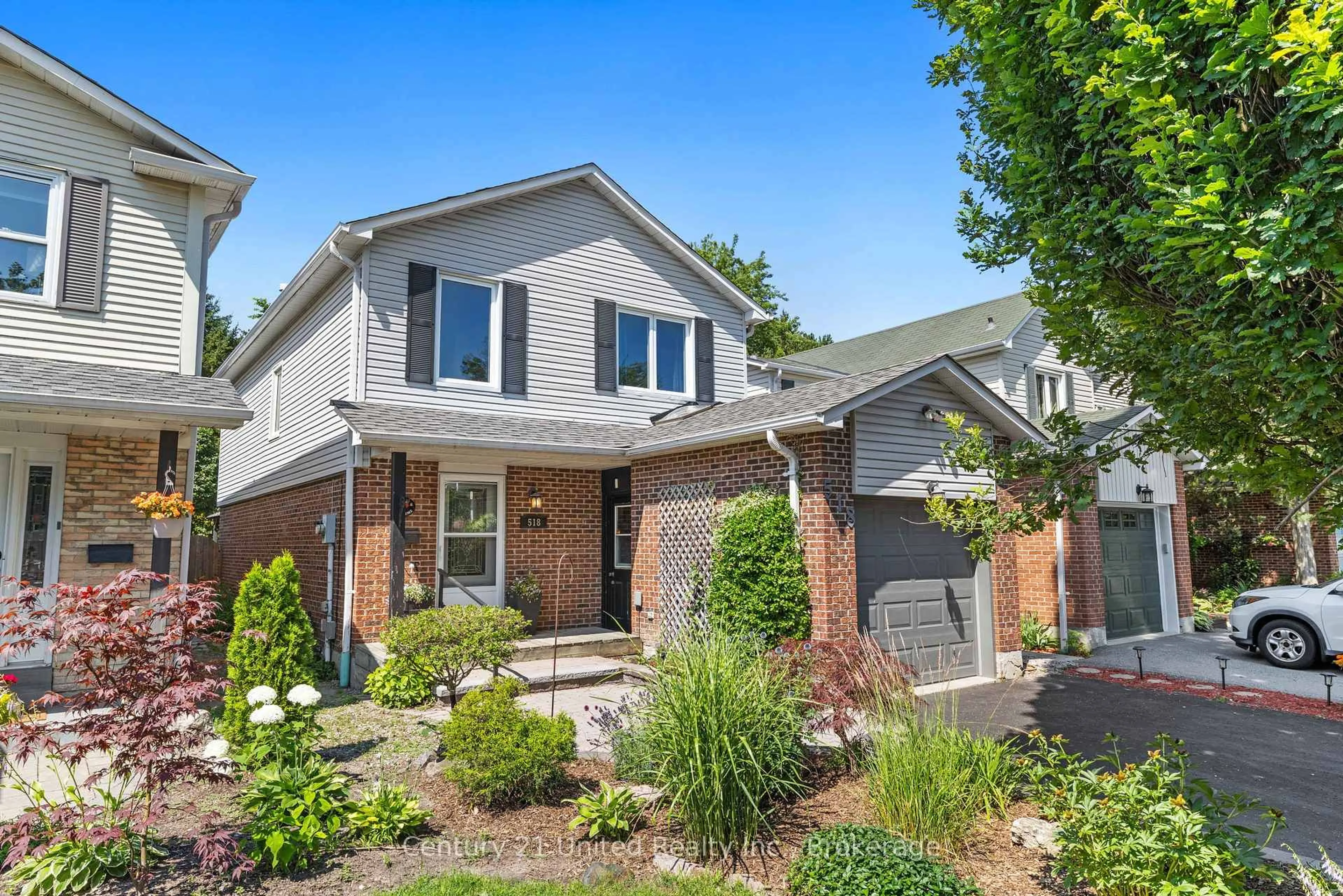 Home with brick exterior material, street for 518 Reynolds St, Whitby Ontario L1N 6H5