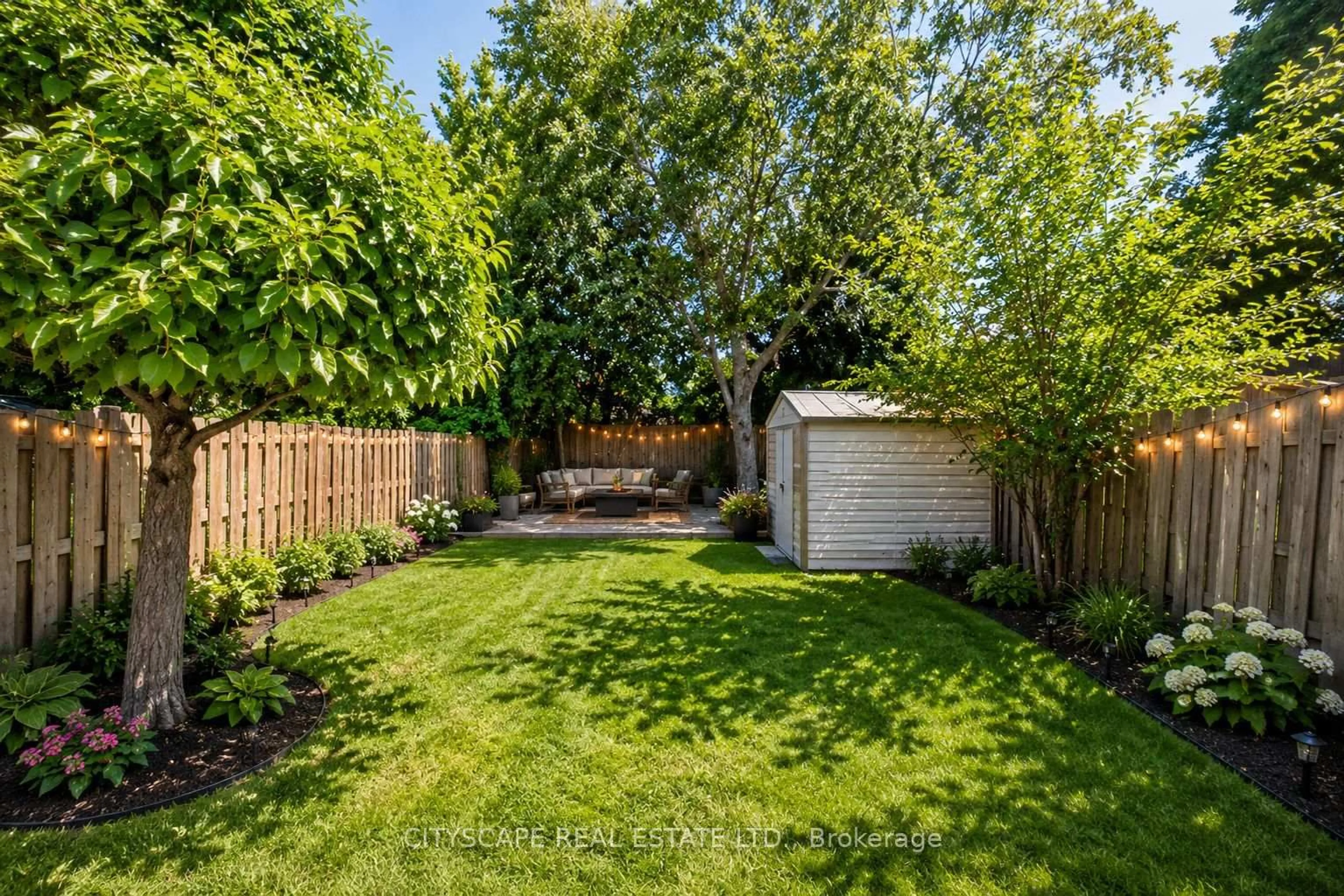 Shed for 322 Fernwood Ave, Oshawa Ontario L1G 2H7