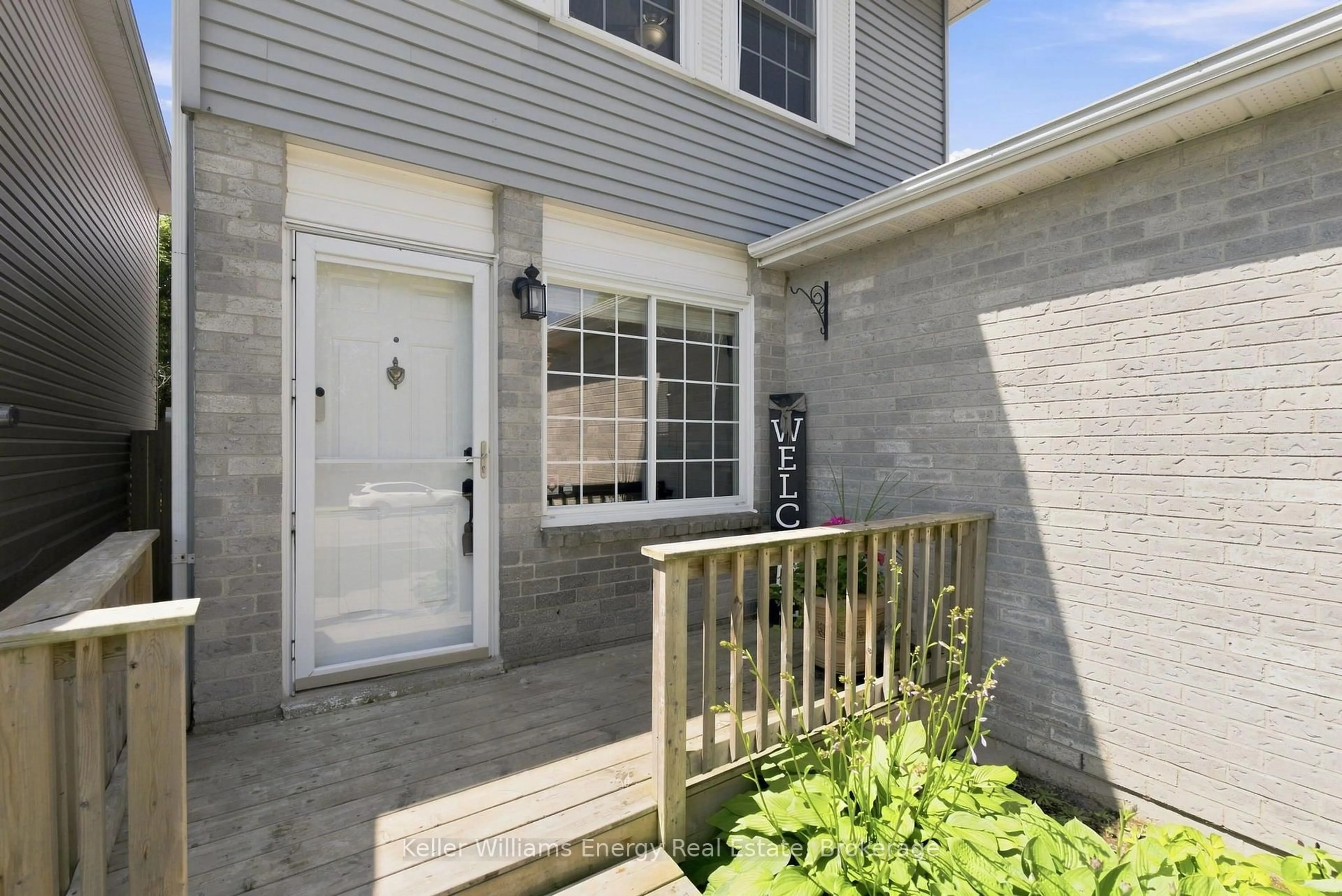 Unknown for 1454 Valley Dr, Oshawa Ontario L1J 7Z3