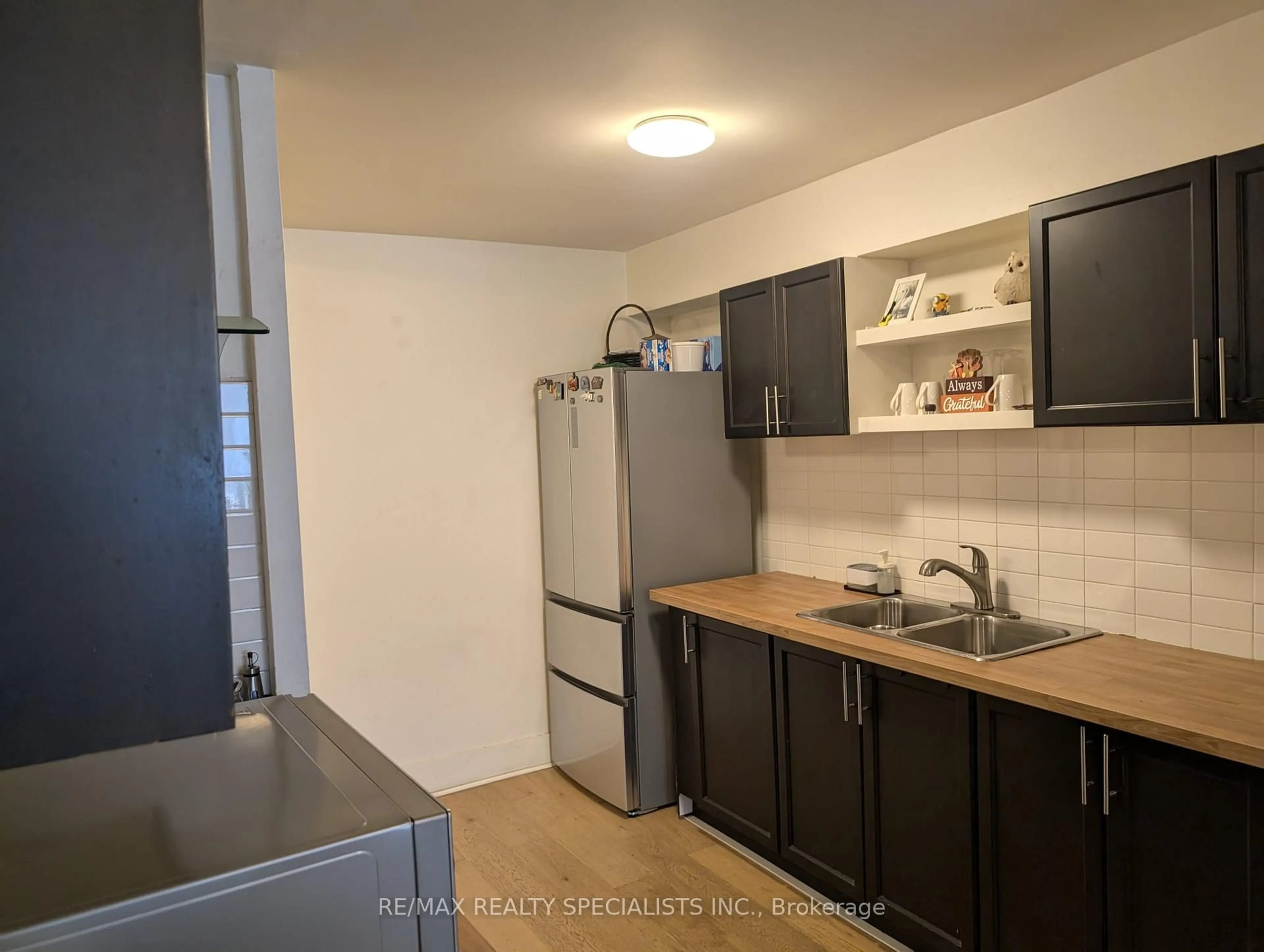Standard kitchen, unknown for 55 Bamburgh Circ #113, Toronto Ontario M1W 3V4