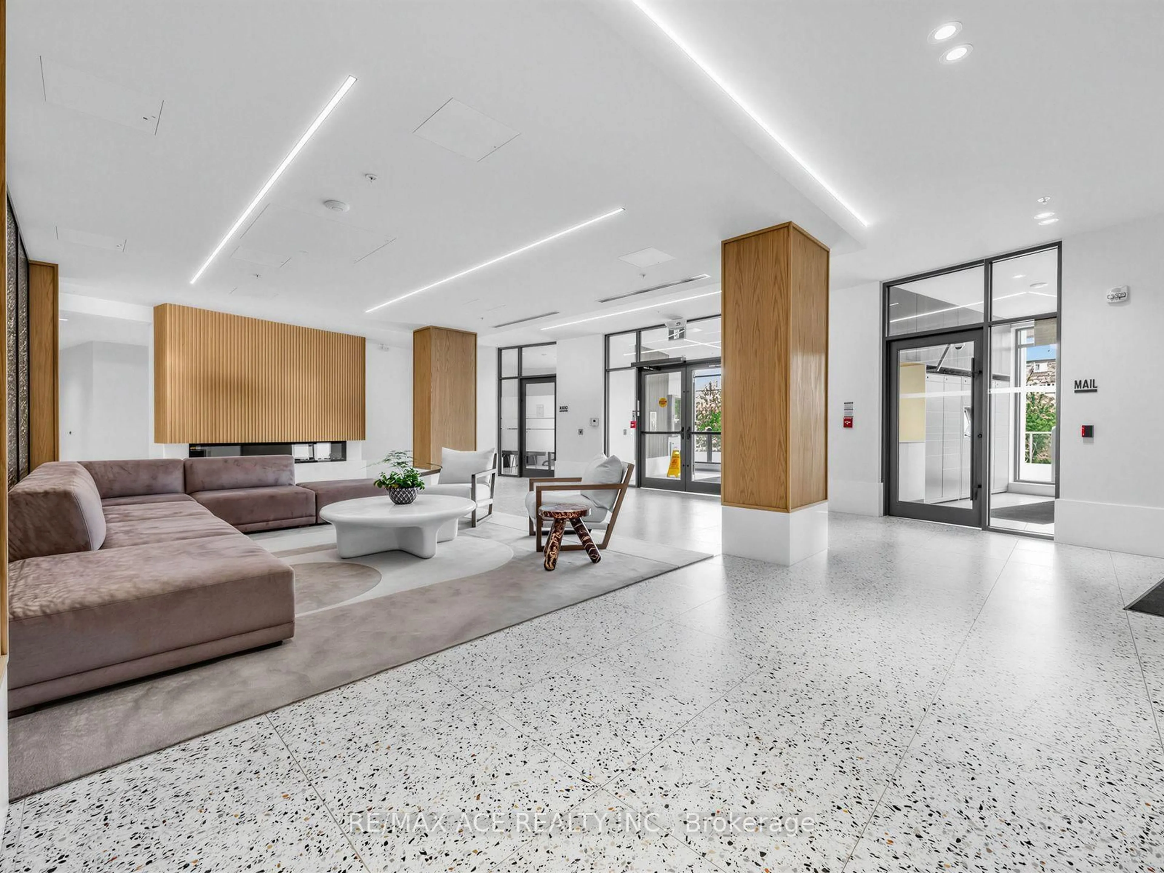 Lobby for 385 Arctic Red Dr #418, Oshawa Ontario L1L 0W9
