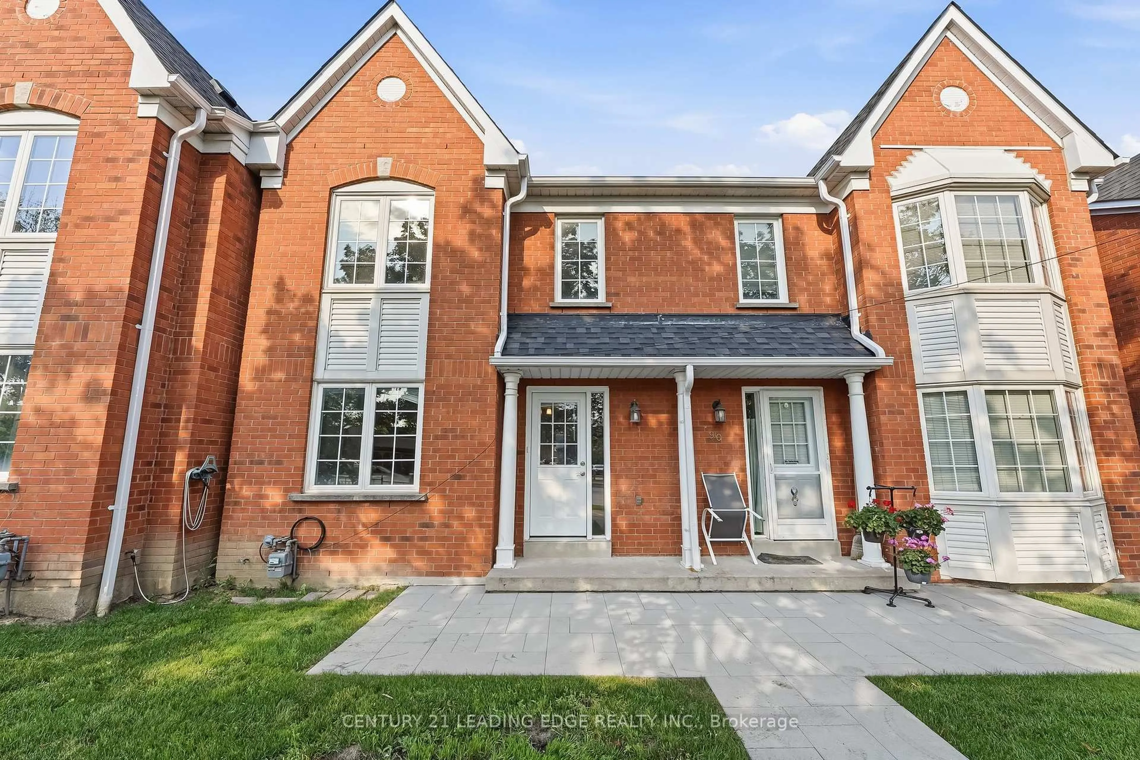 Home with brick exterior material, street for 10 Bassett Blvd #91, Whitby Ontario L1N 9C5