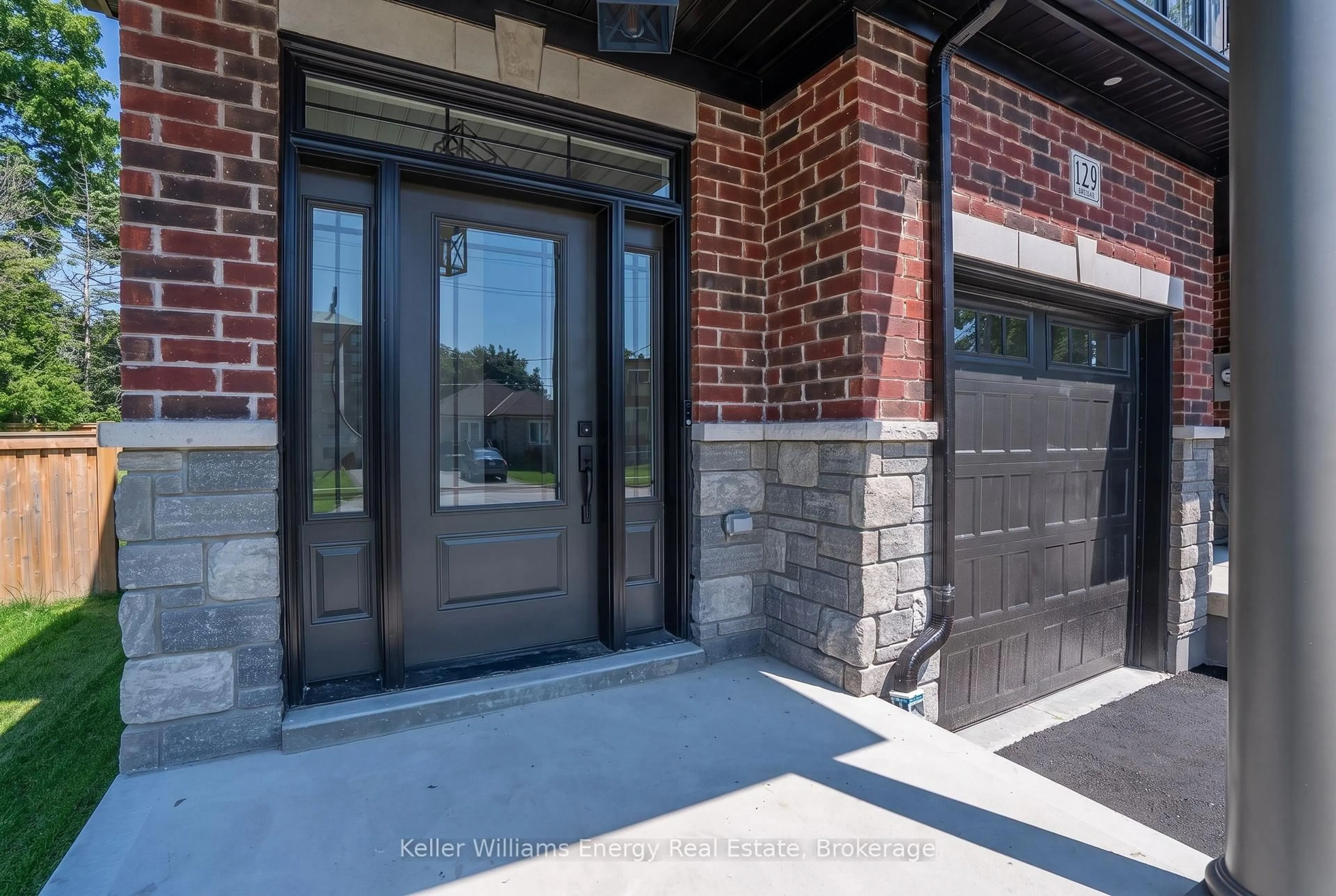 Home with brick exterior material, street for 129 Hickory St, Whitby Ontario L1N 3X6