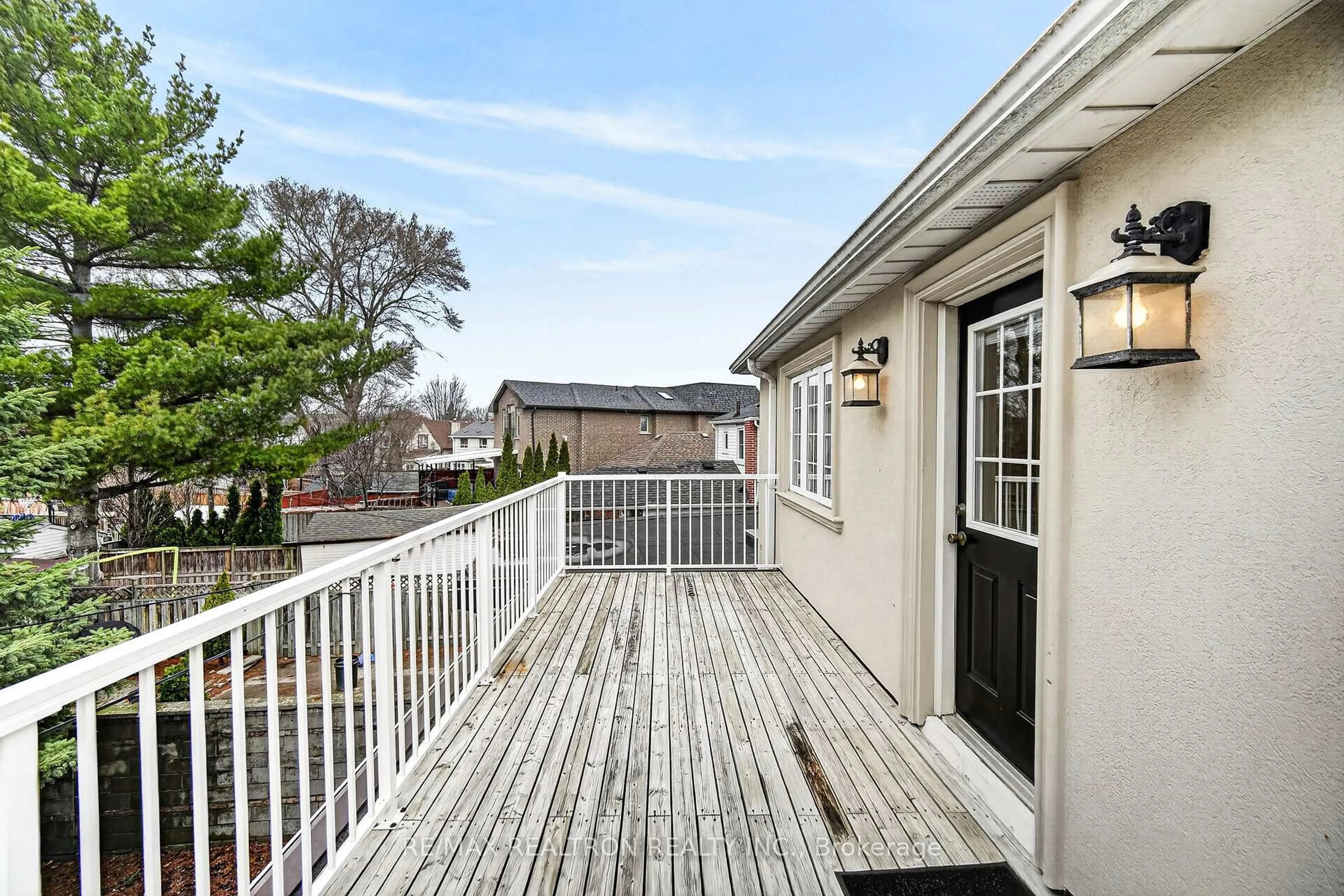 Patio, unknown for 454 Donlands Ave, Toronto Ontario M4J 3S5