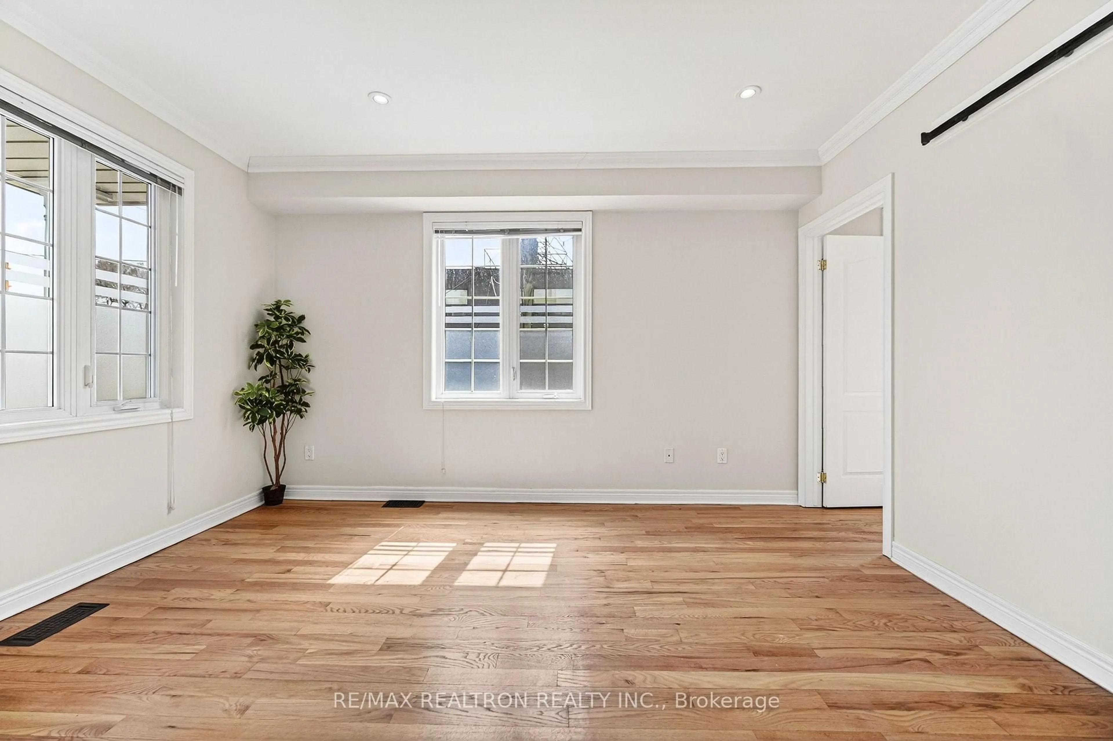 A pic of a room for 454 Donlands Ave, Toronto Ontario M4J 3S5