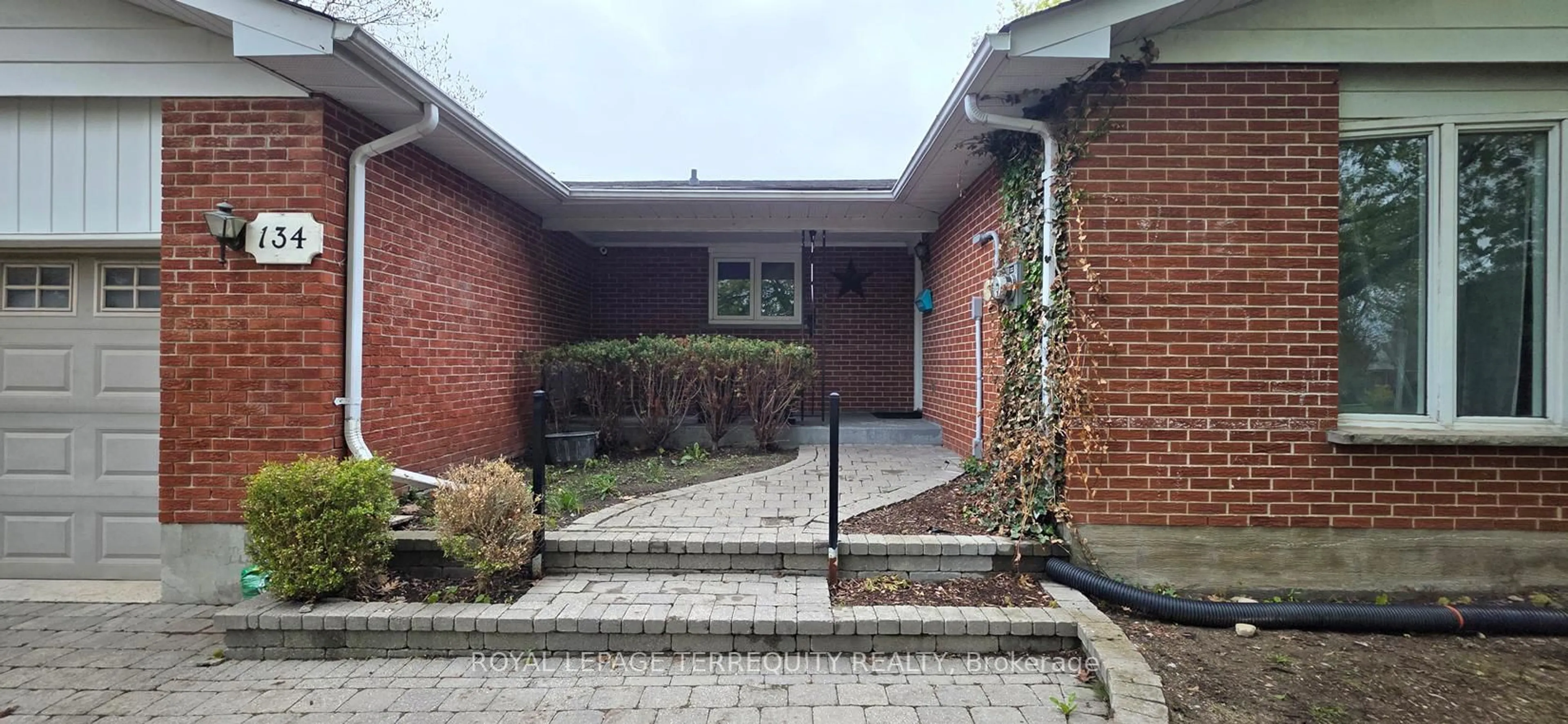 Home with brick exterior material, street for 134 Switzer Dr, Oshawa Ontario L1G 3J7