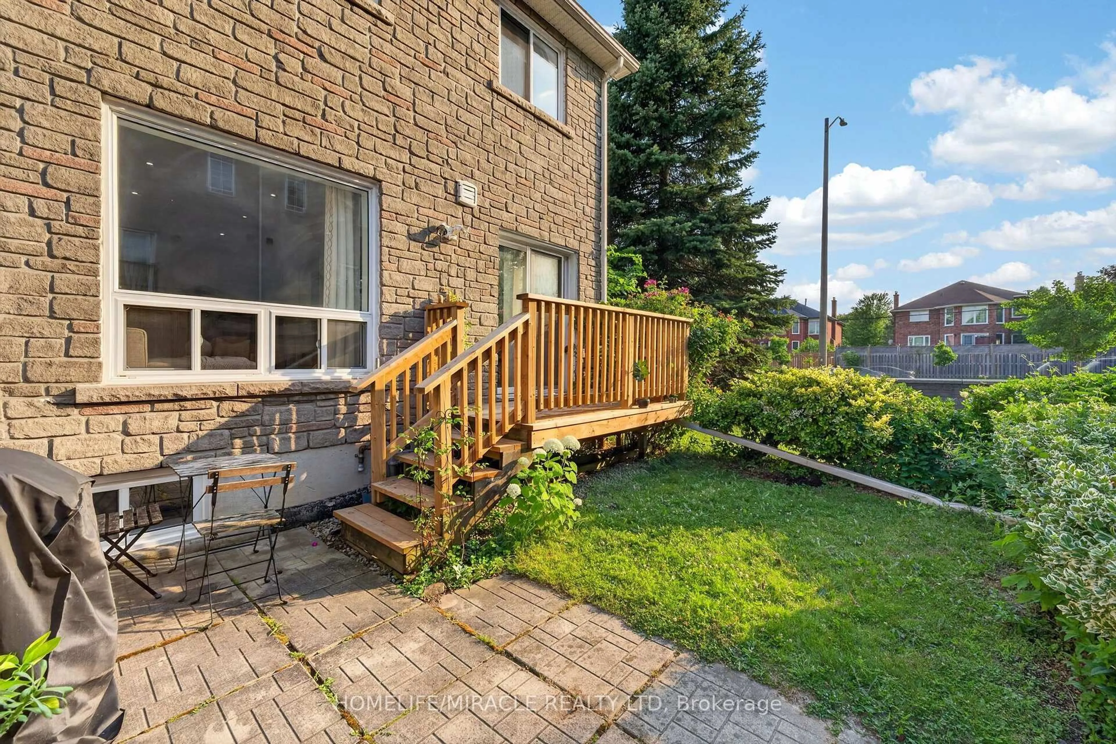 Patio, street for 1345 Altona Rd #49, Pickering Ontario L1V 6Y9