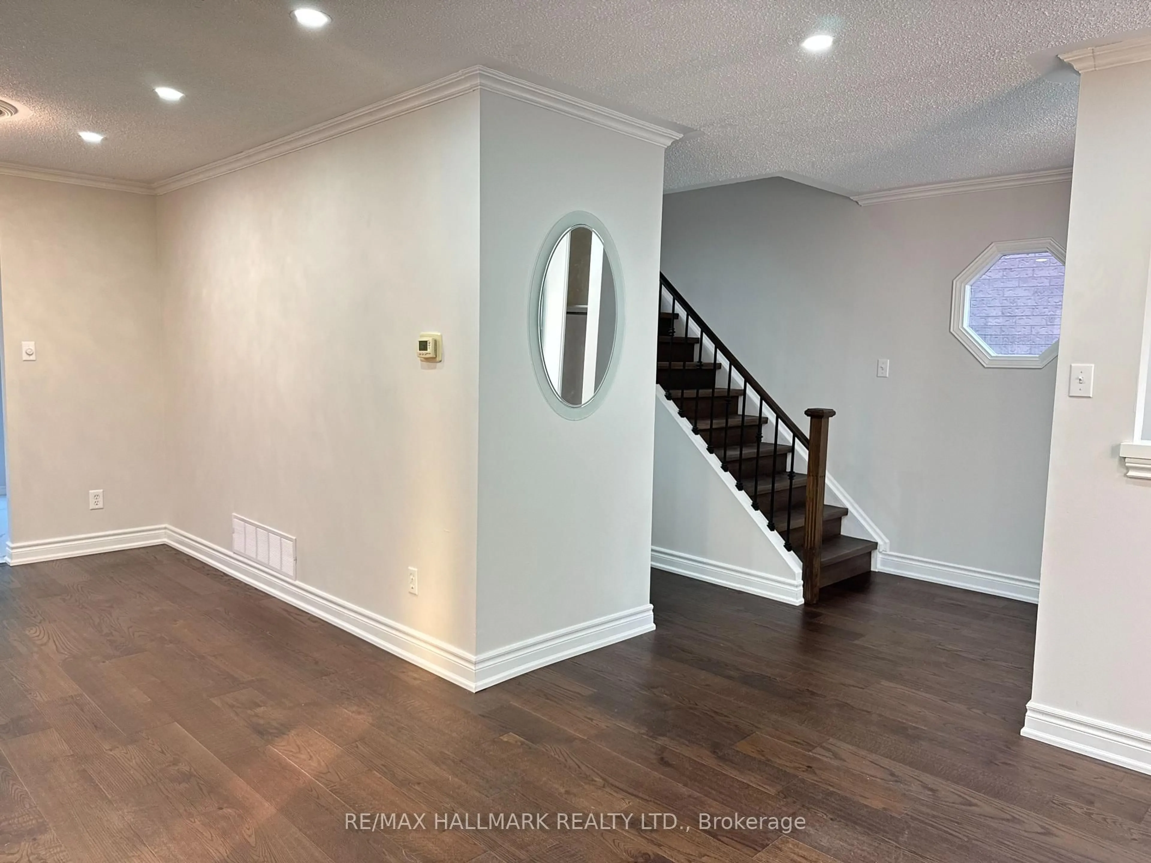 Unknown for 23 Lachlan Dr, Ajax Ontario L1T 1P1