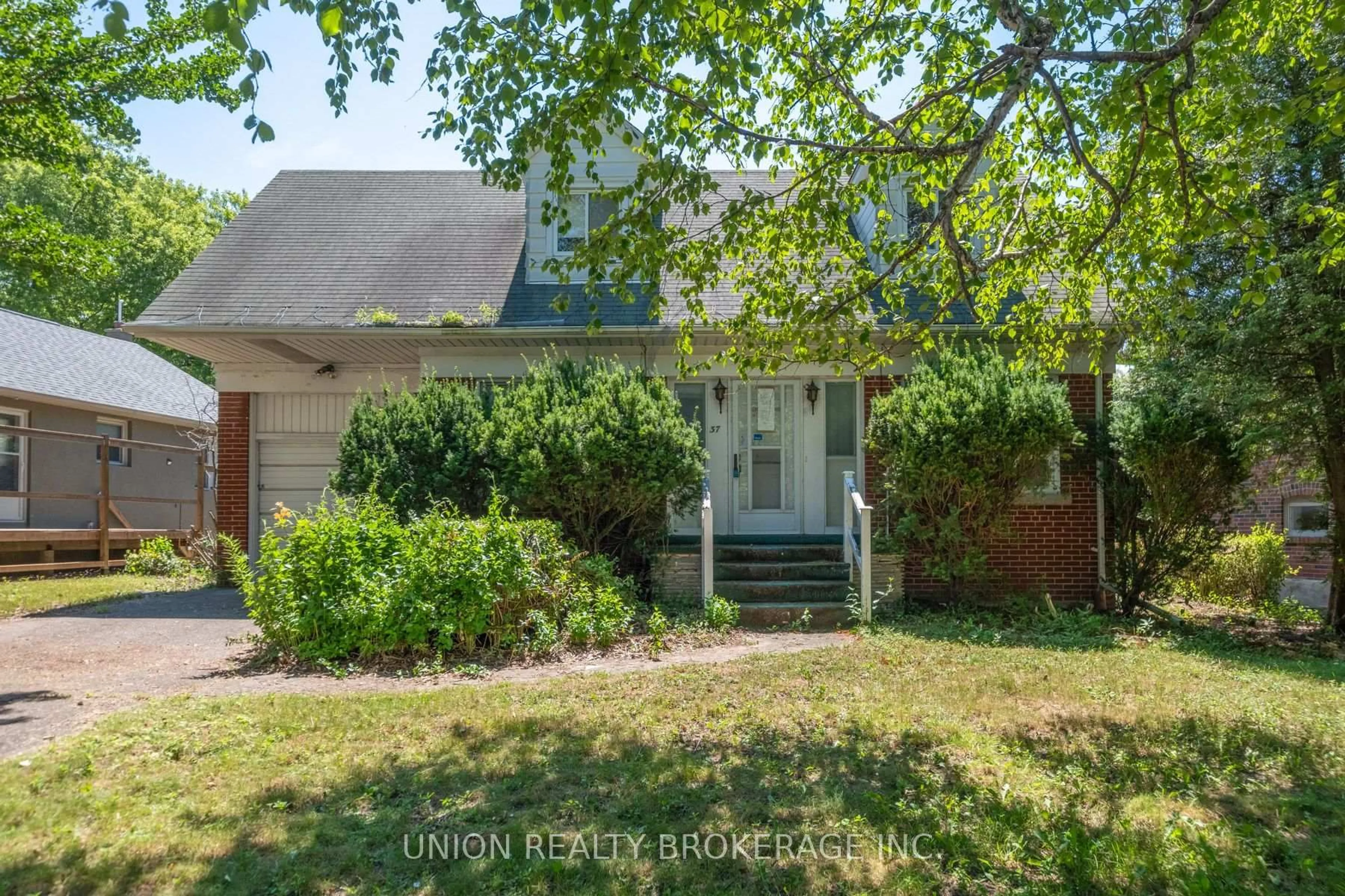 Unknown for 37 Shirley Cres, Toronto Ontario M1M 1K9