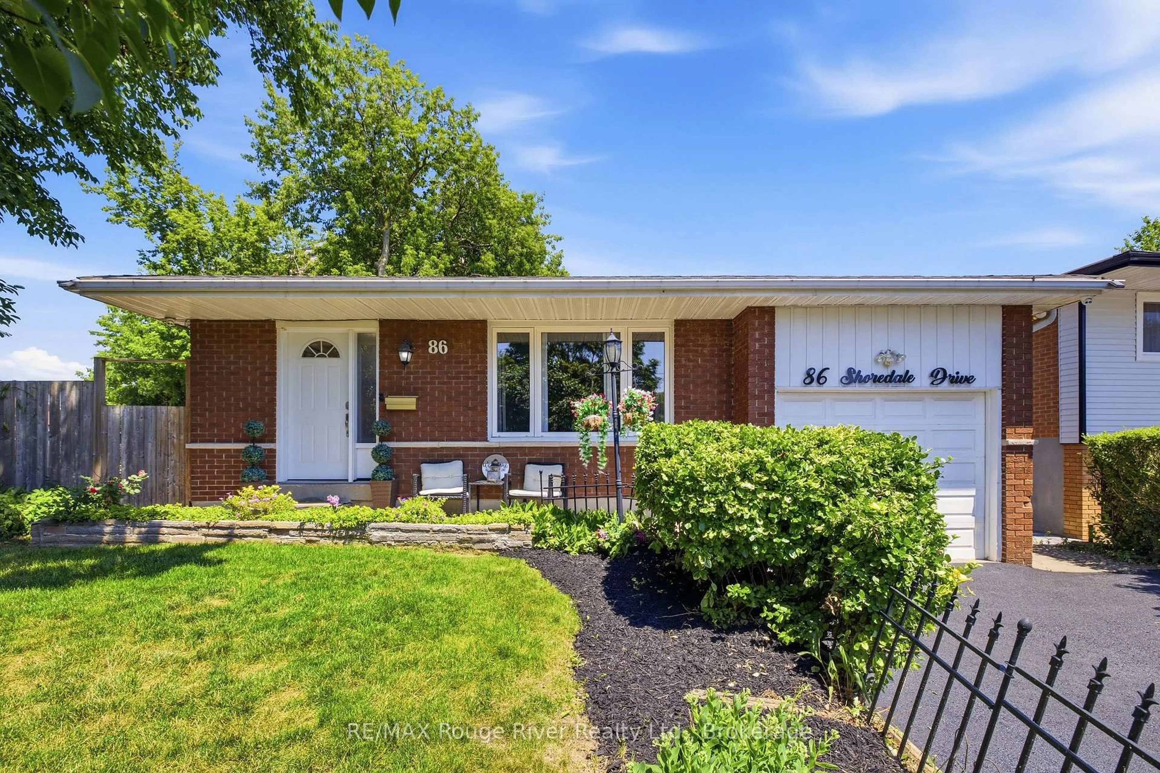 Home with vinyl exterior material, street for 86 Shoredale Dr, Toronto Ontario M1G 3S9