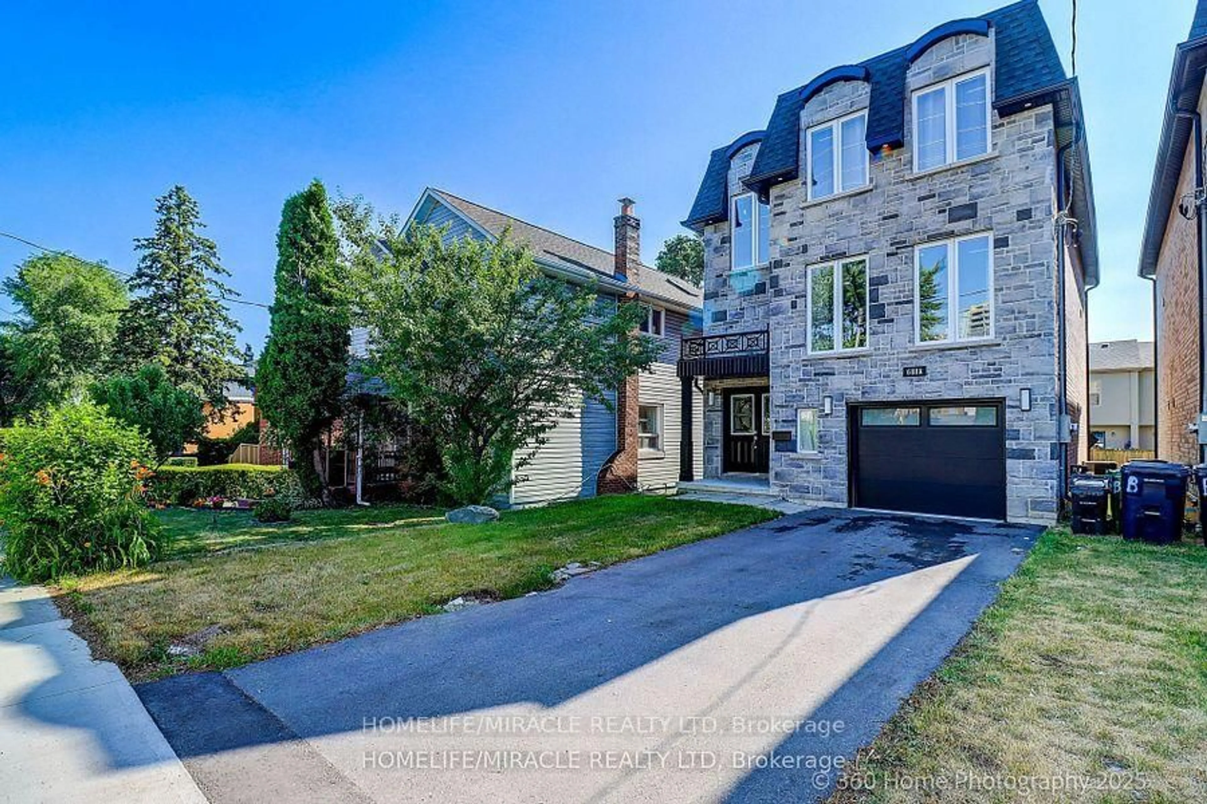 Home with brick exterior material, street for 688A Midland Ave, Toronto Ontario M1K 4C6