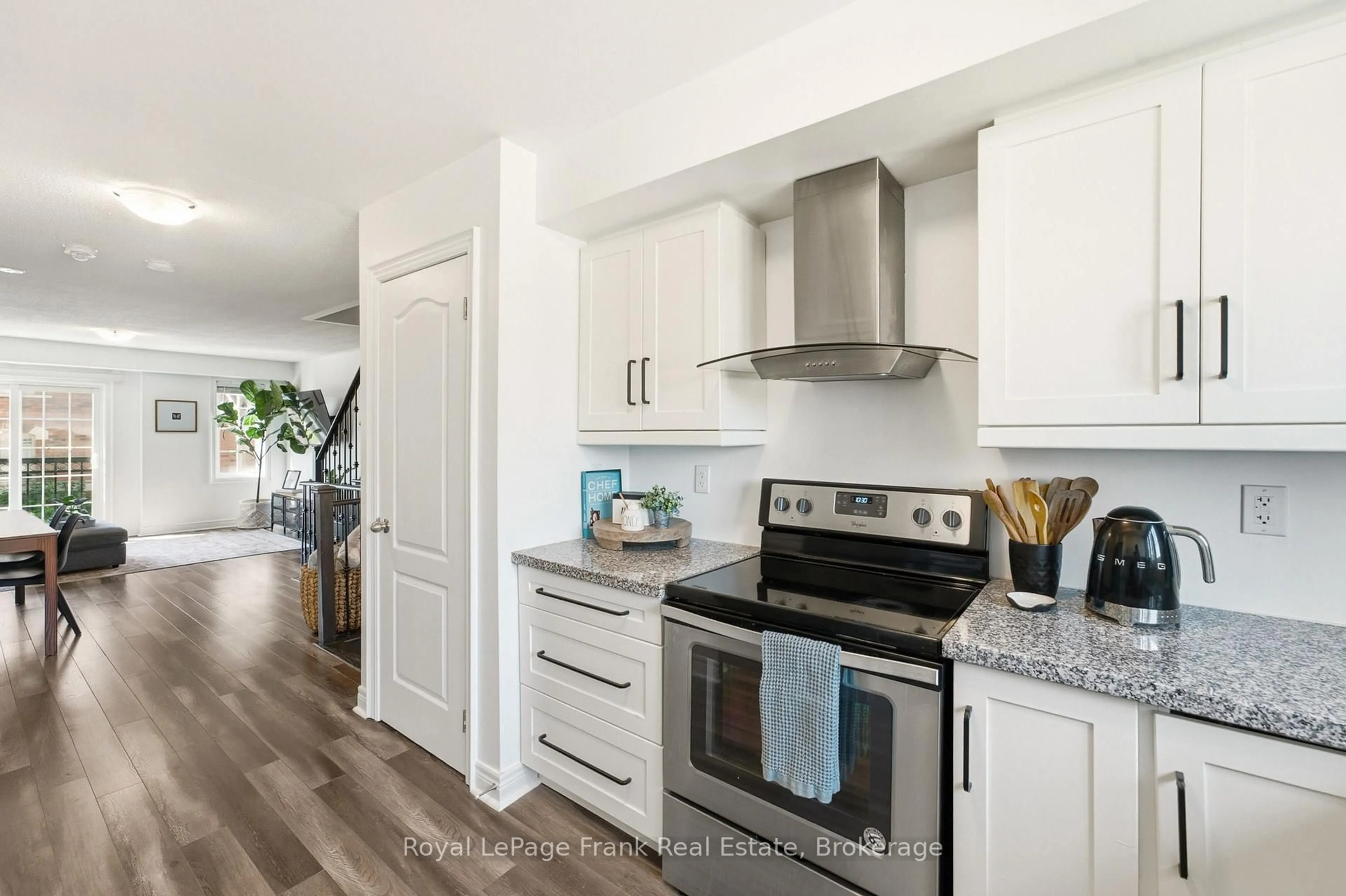 Open concept kitchen, unknown for 2550 Bromus Path #9, Oshawa Ontario L1H 7K4