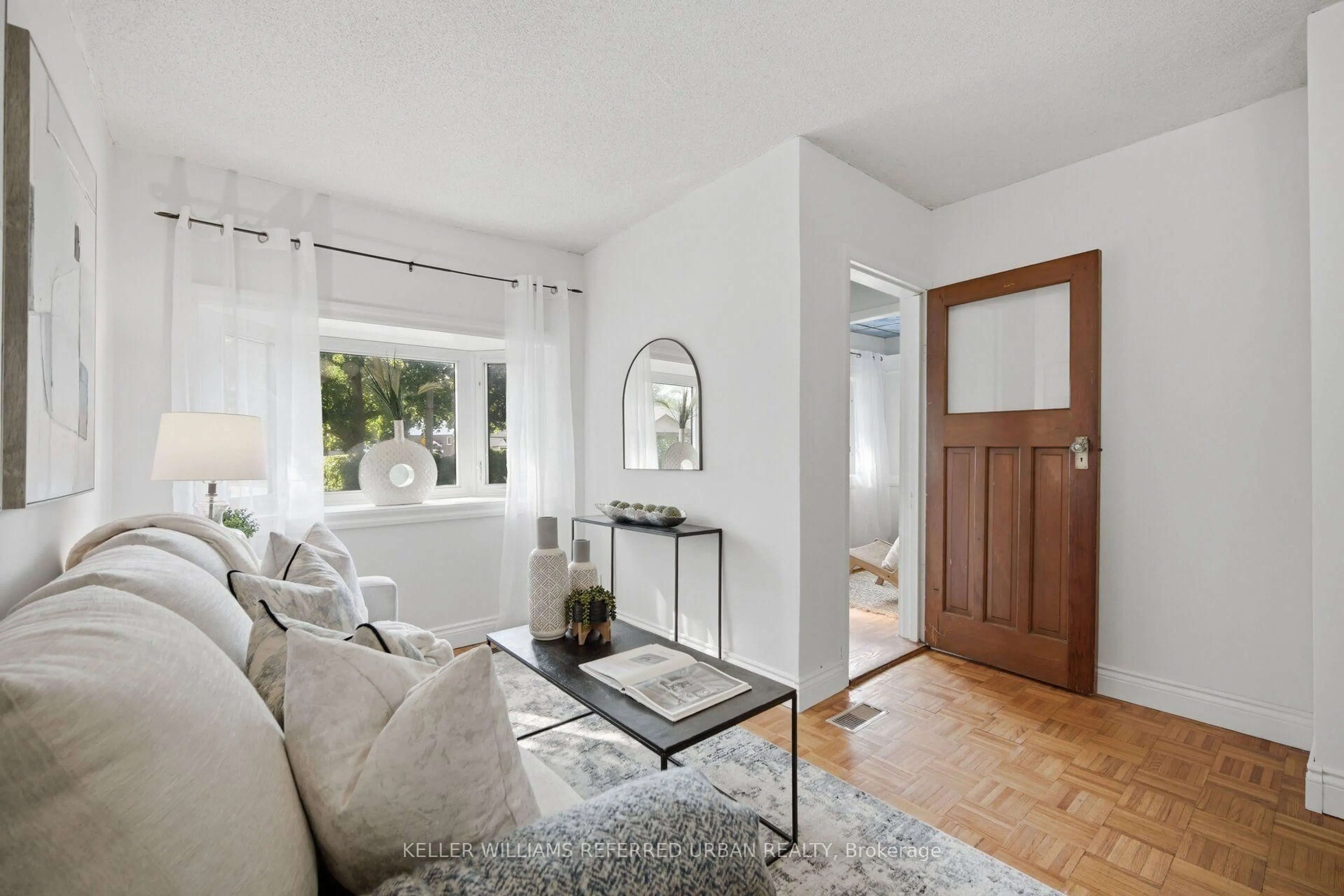 Living room with furniture, unknown for 153 Mcintosh St, Toronto Ontario M1N 3Y8