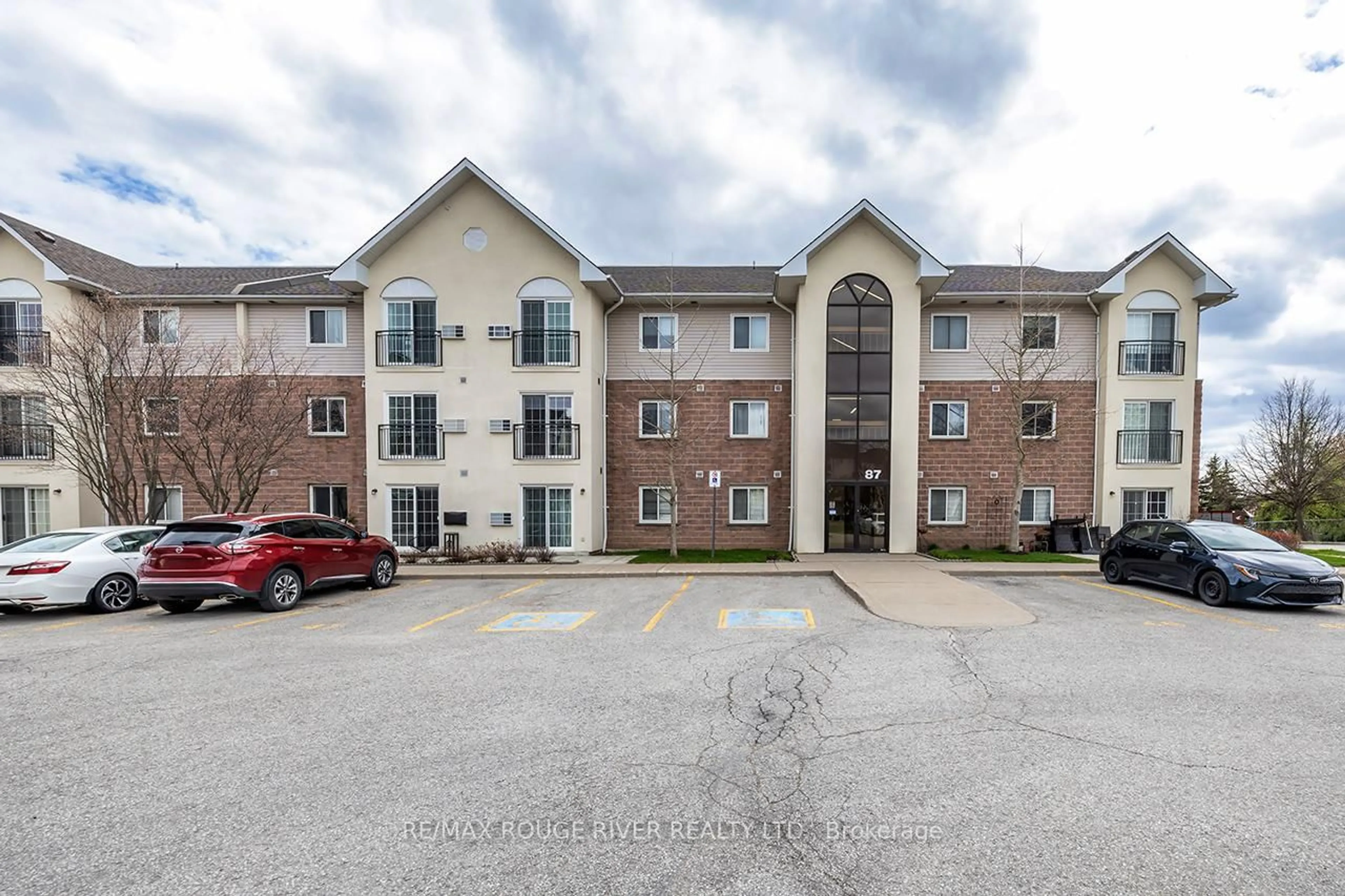 Unknown for 87 Aspen Springs Dr #307, Clarington Ontario L1C 5J8
