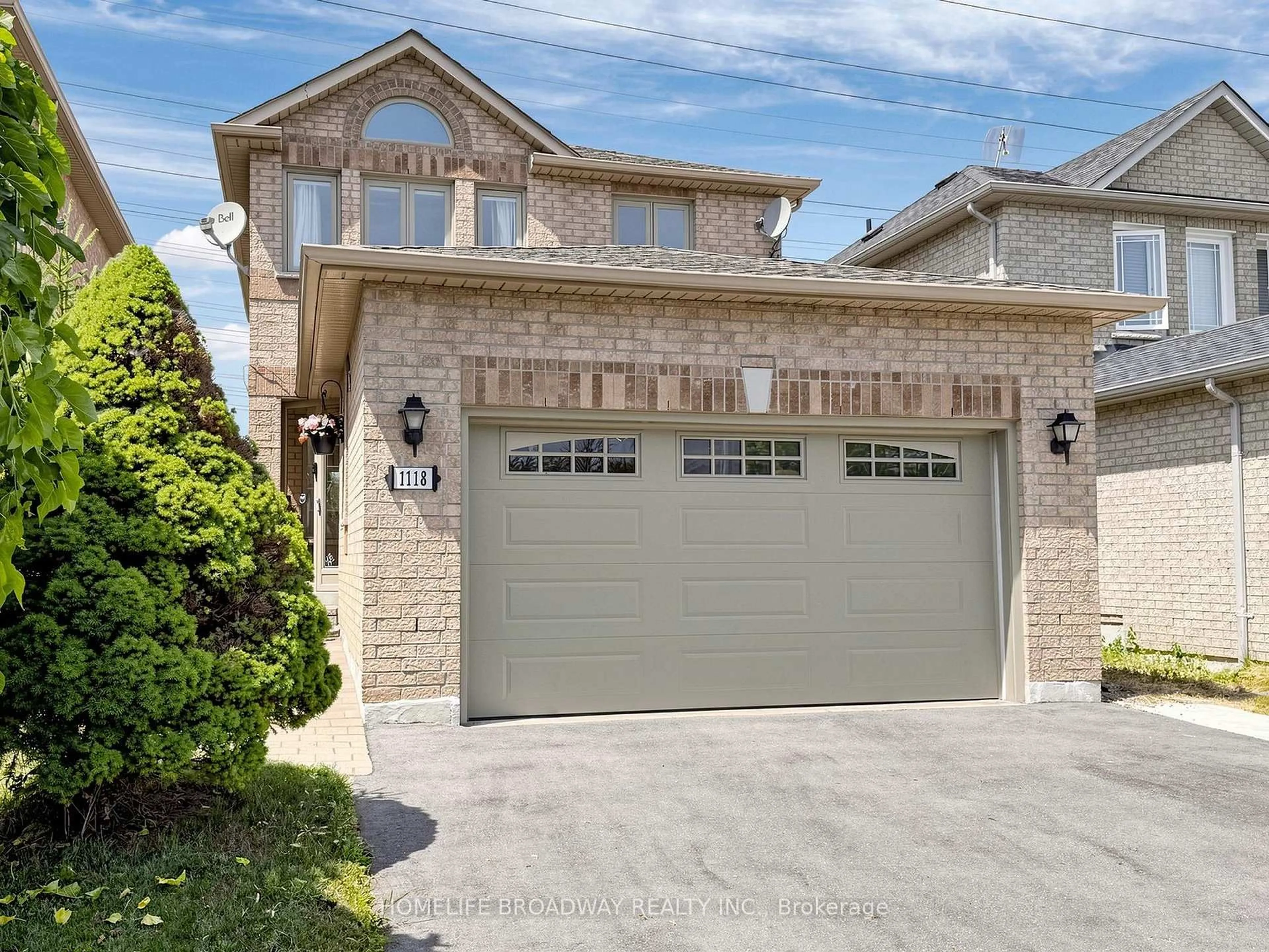 Home with brick exterior material, street for 1118 Gossamer Dr, Pickering Ontario L1X 2T7