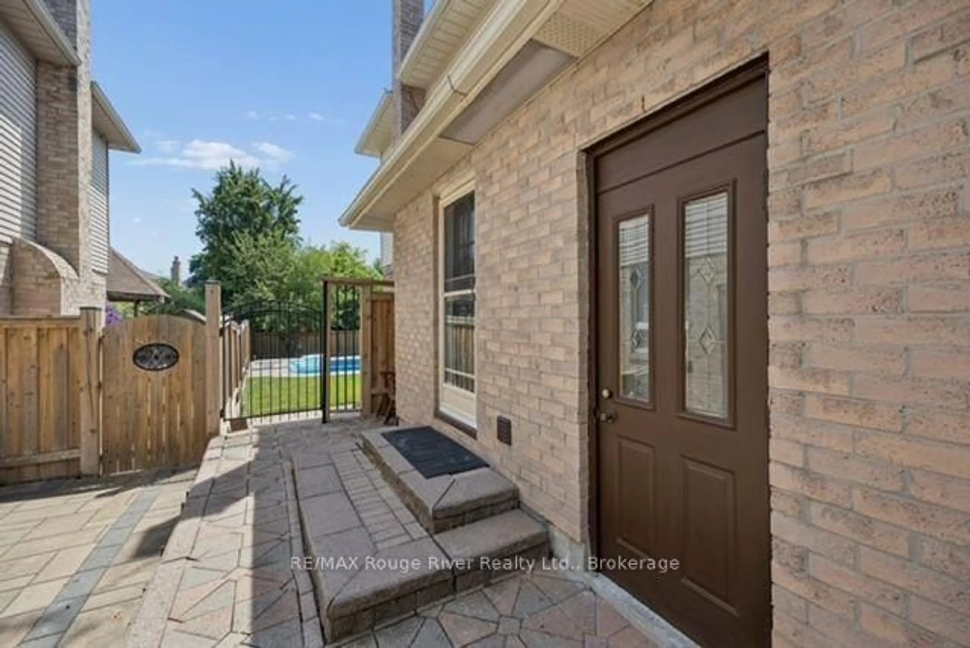 Unknown for 12 Jason Dr, Whitby Ontario L1R 1M1