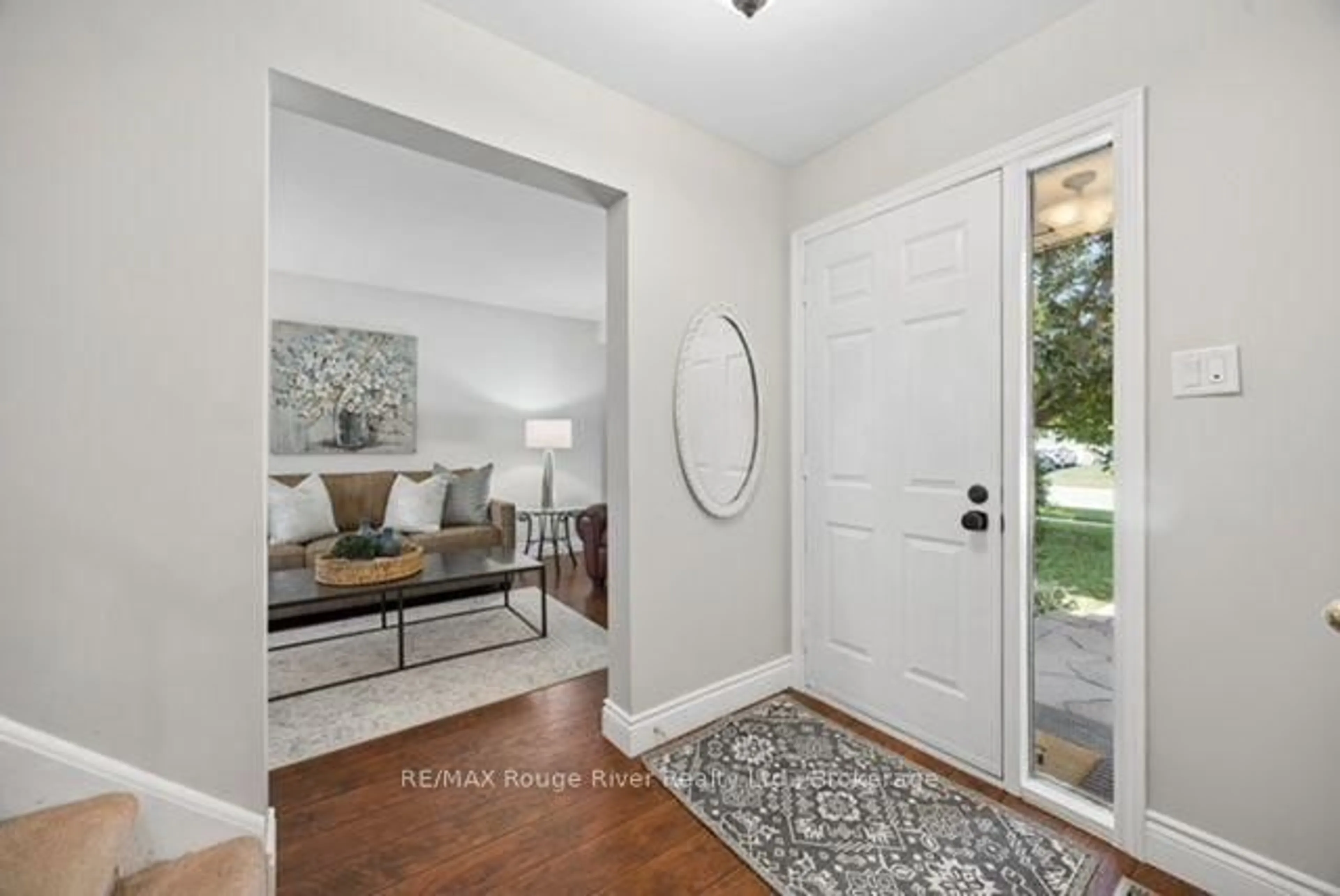 Indoor entryway for 12 Jason Dr, Whitby Ontario L1R 1M1