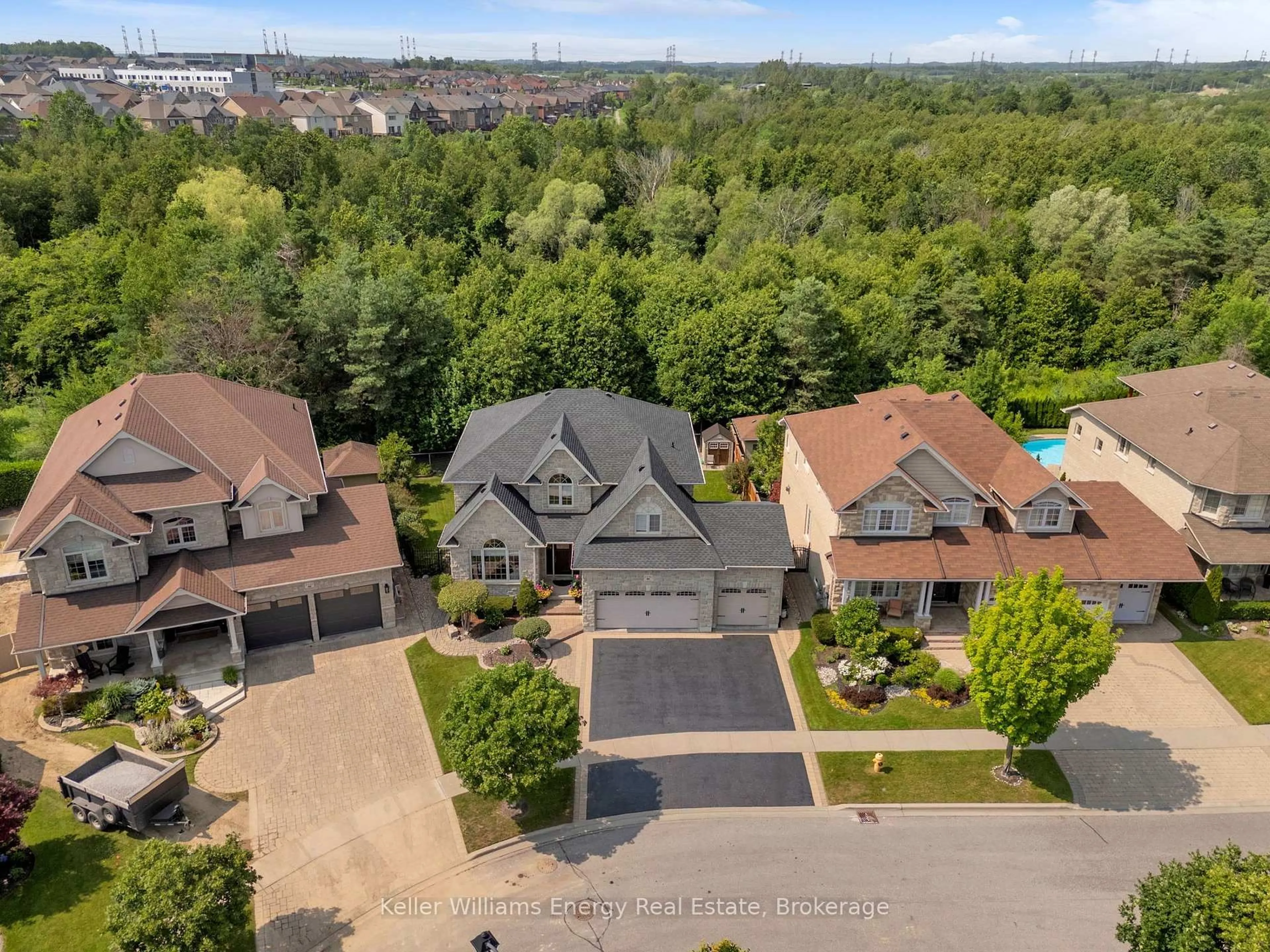 A pic from outside/outdoor area/front of a property/back of a property/a pic from drone, water/lake/river/ocean view for 2338 Pindar Cres, Oshawa Ontario L1L 0C7