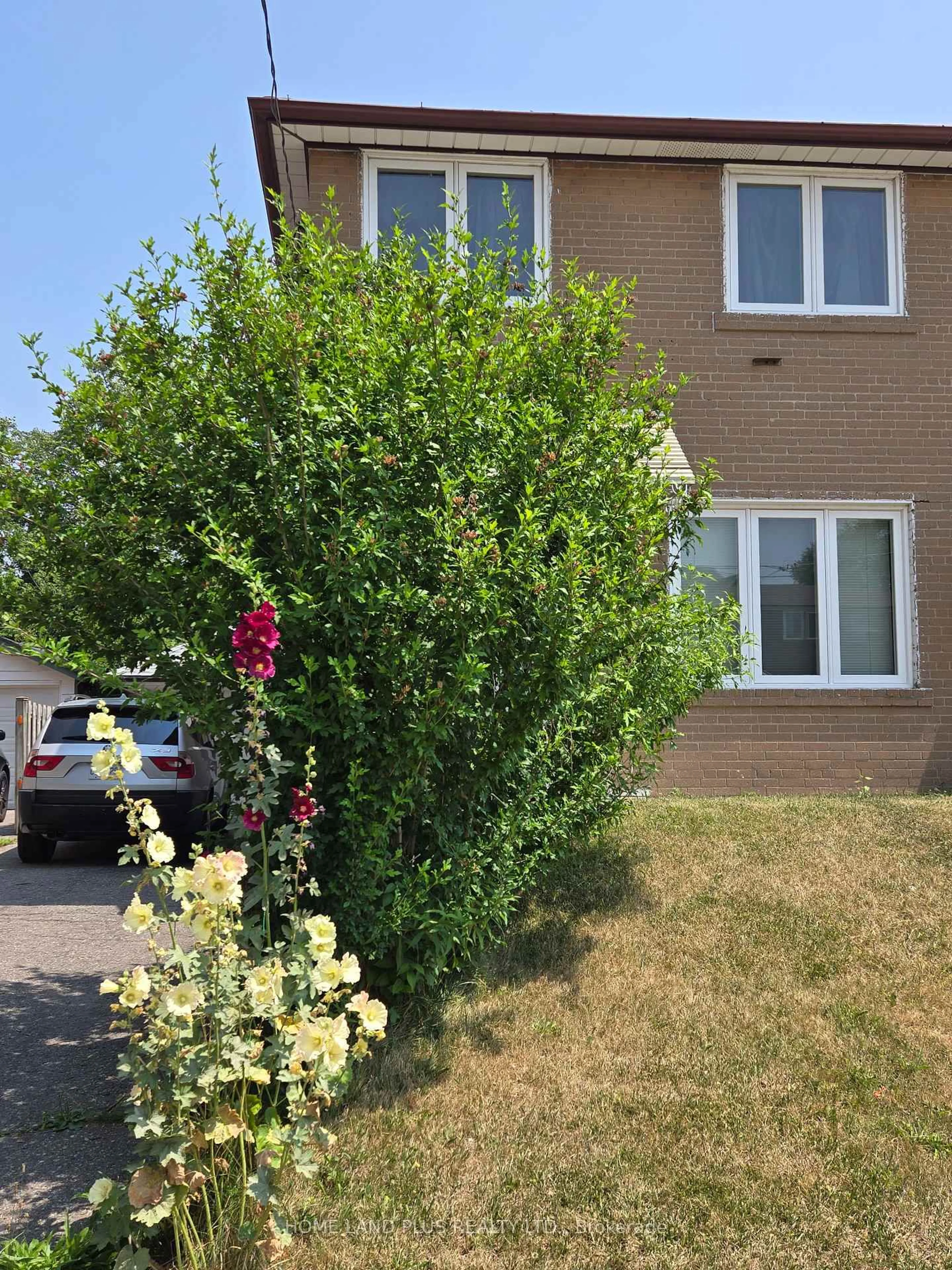 Unknown for 103 Bergen Rd, Toronto Ontario M1P 1S3