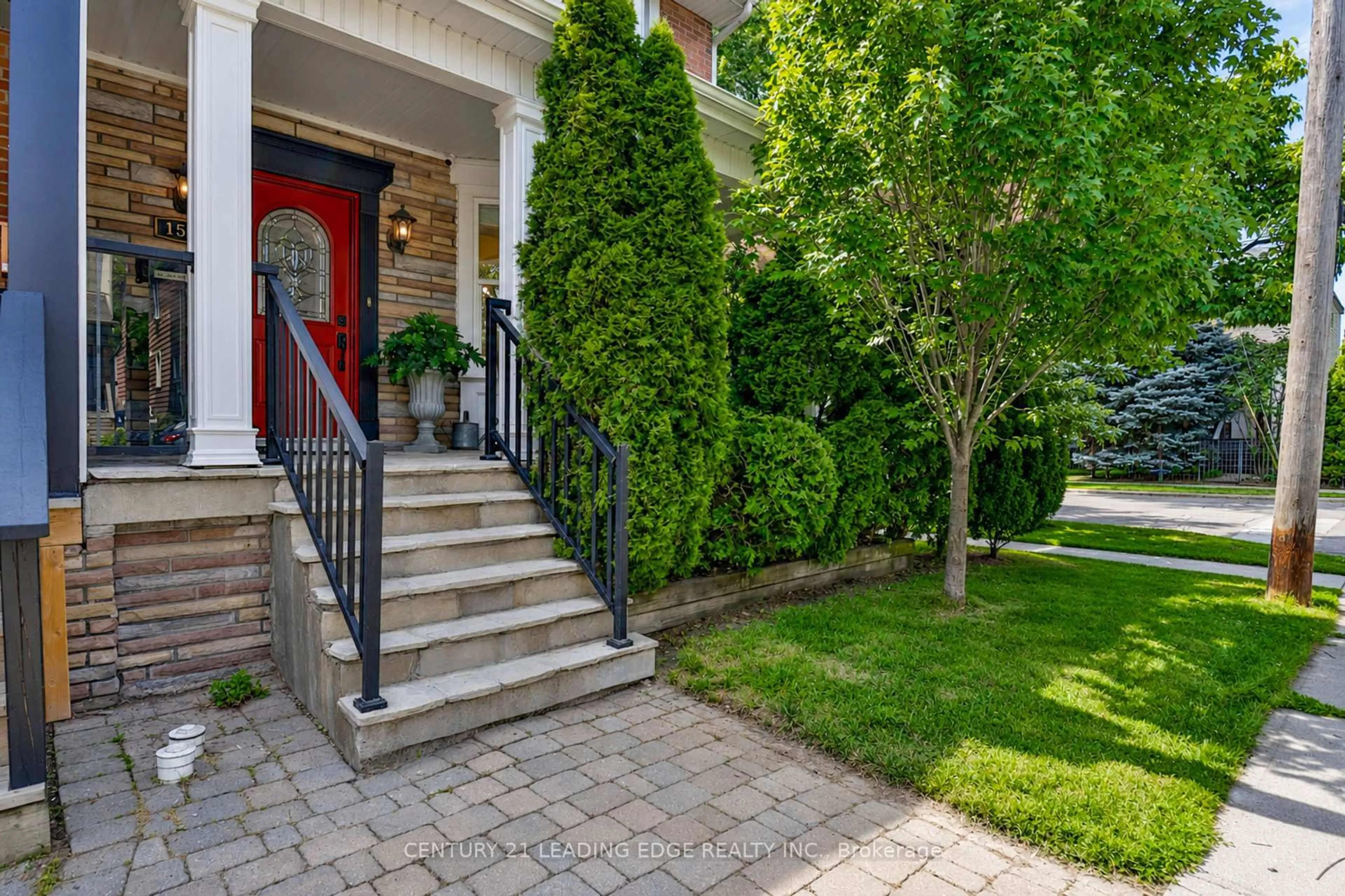 Unknown for 158 Parkmount Rd, Toronto Ontario M4J 4V4