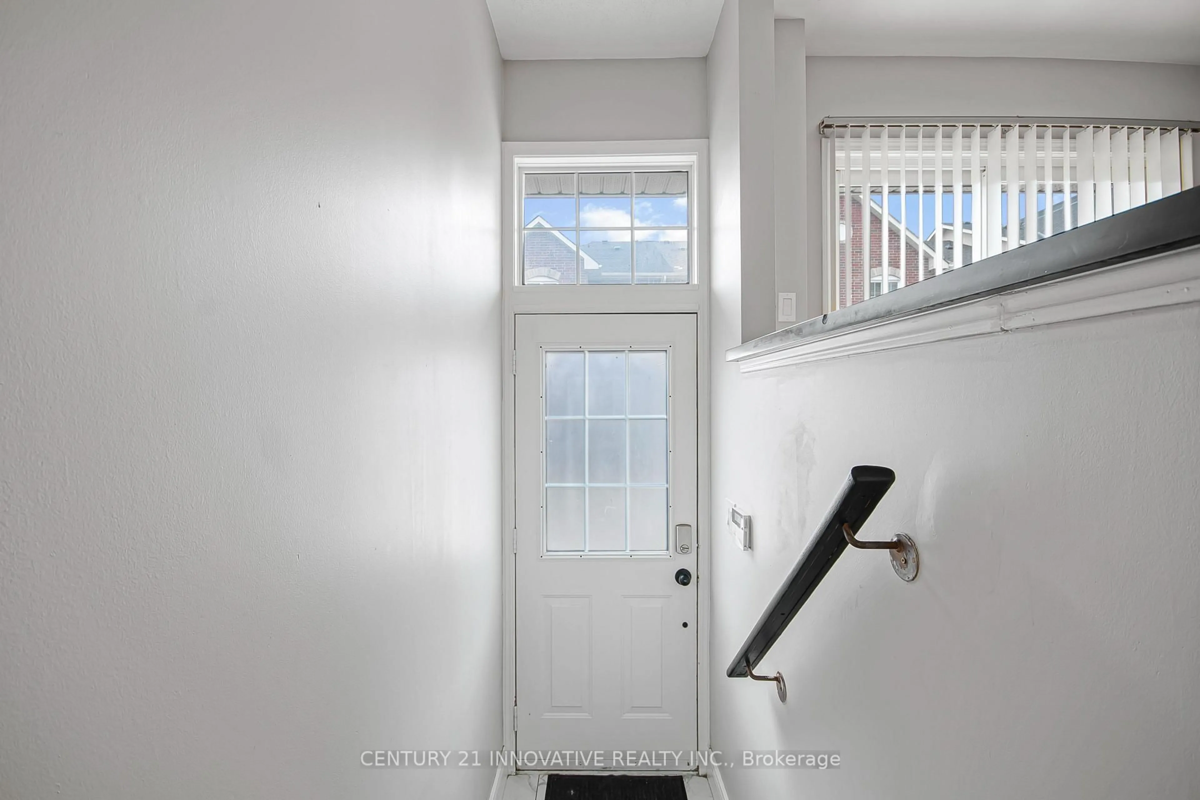 Indoor entryway for 1775 Valley Farm Rd #79, Pickering Ontario L1V 7J9
