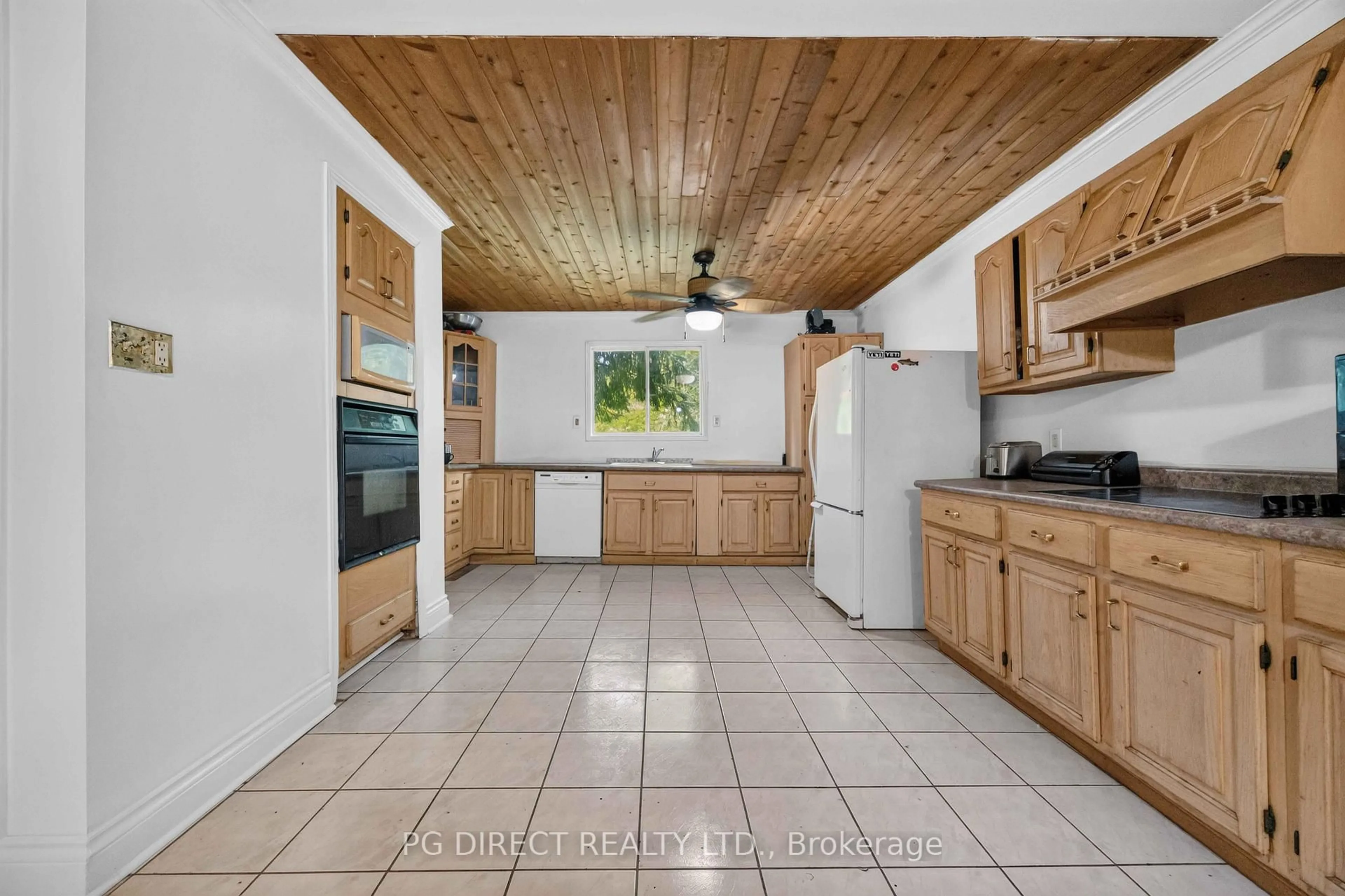 Open concept kitchen, ceramic/tile floor for 120 Aldred Dr, Scugog Ontario L9L 1B4