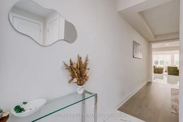 2688 Sapphire Dr, Pickering 5